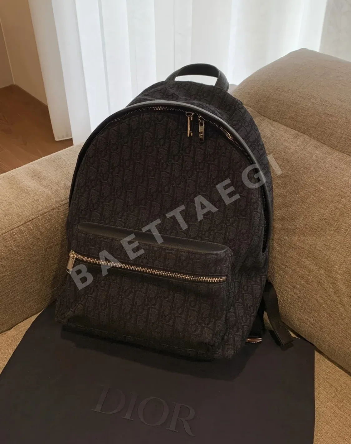 디올 D 모노그램 자수 백팩 105995