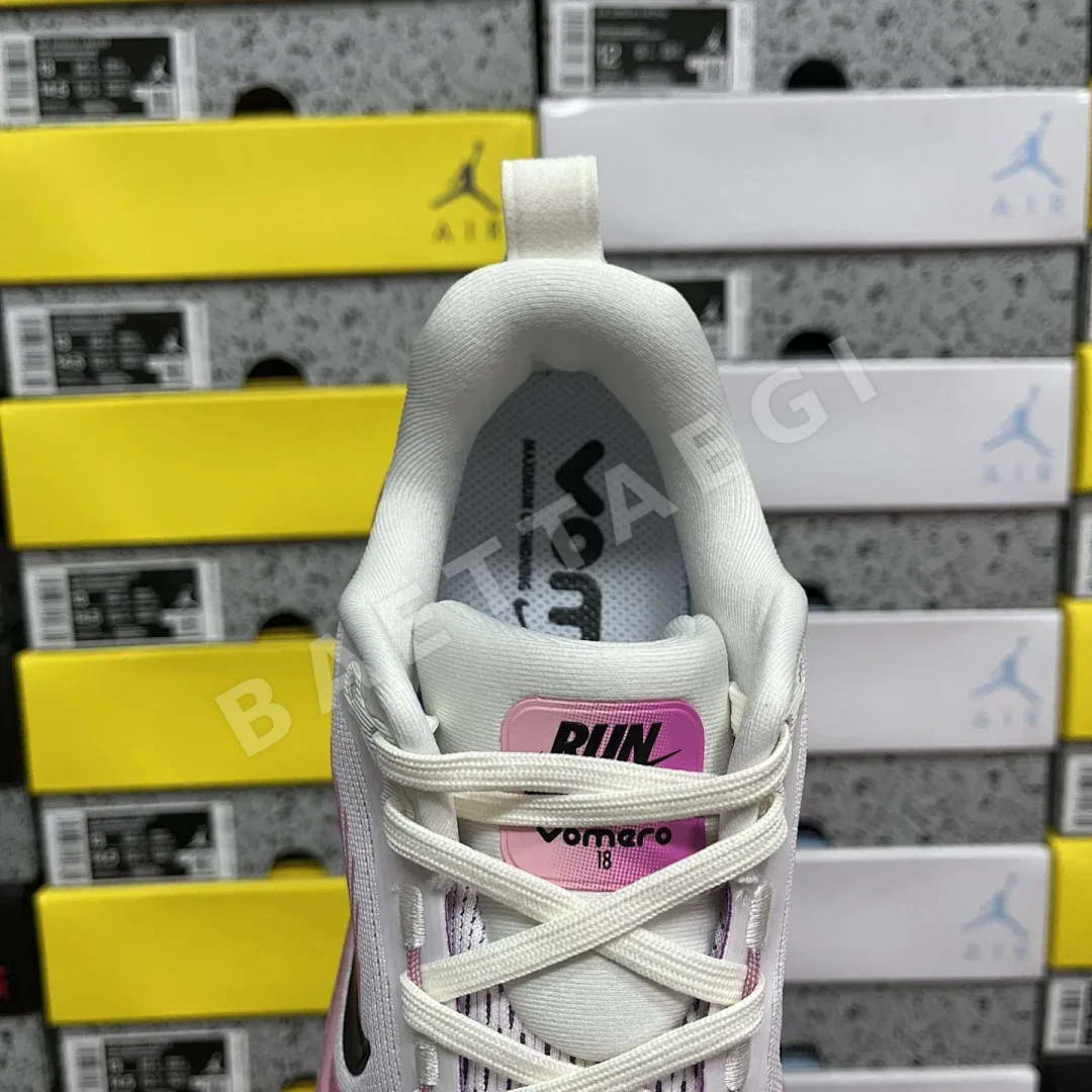 나이키 줌 보메로 18 HM6804-105 201104 Nike Zoom Vomero 18 상세 이미지 10