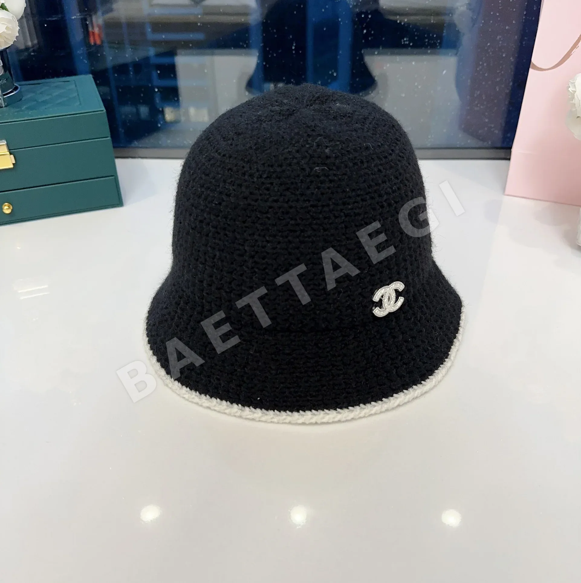 샤넬 니트 메시 어부모자 상세 이미지 3