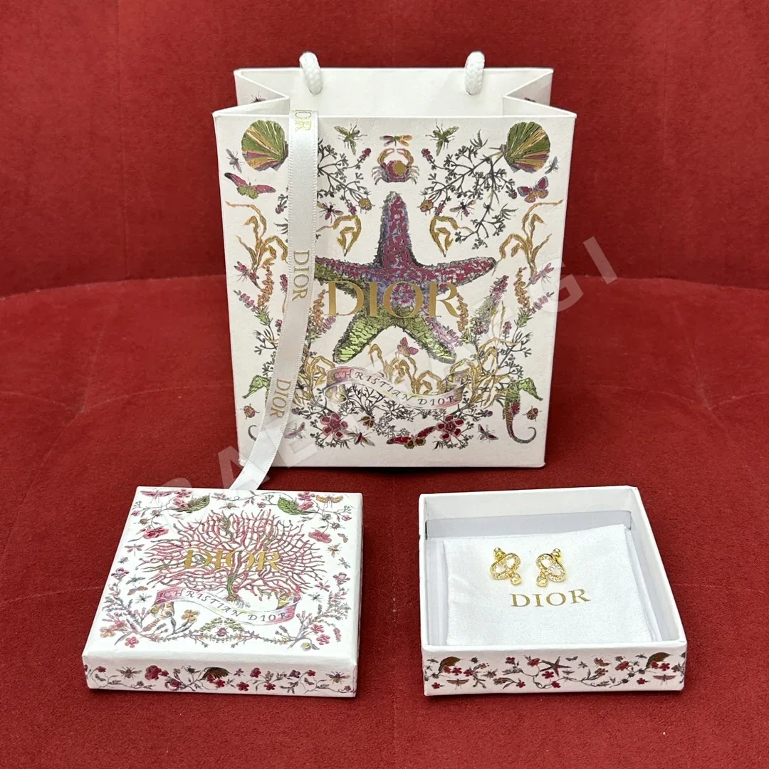 디올 CD 로고 다이아몬드 장식 귀걸이 상세 이미지 9