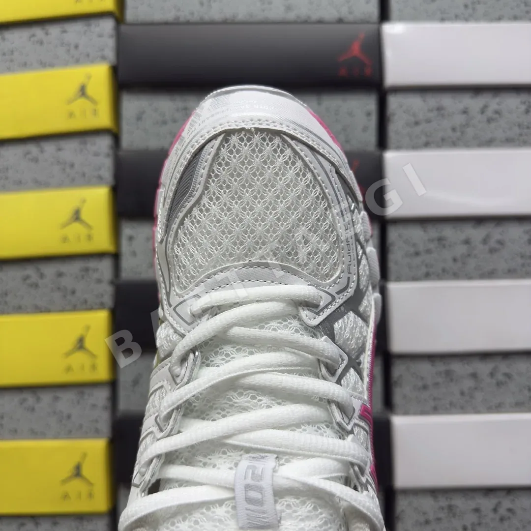 아식스 [TOP] 젤 카야노 20 1203A388-108 200480 Asics Gel-Kayano 20 상세 이미지 5