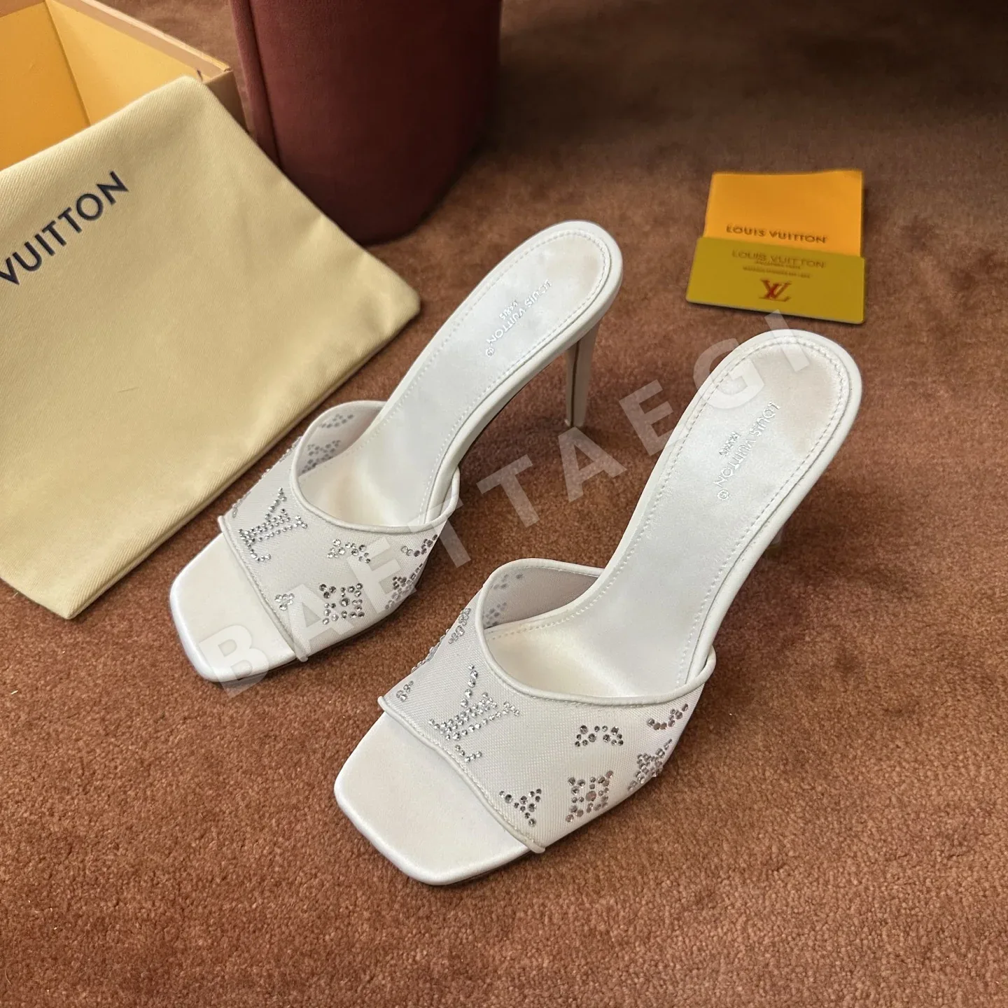루이비통 실크 소재 샌들 상세 이미지 2