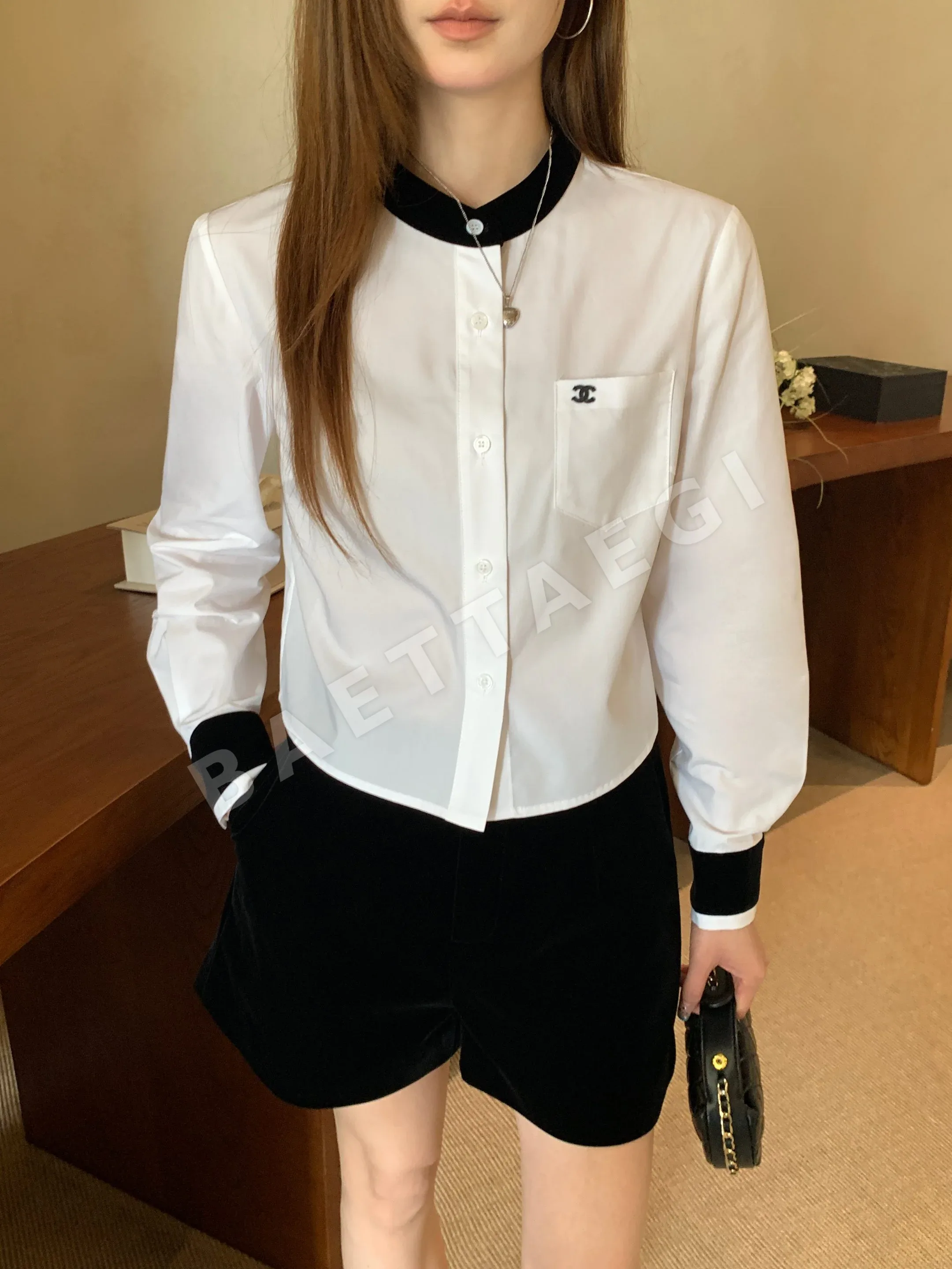 샤넬 벨벳 카라 배색 여성 셔츠 163805