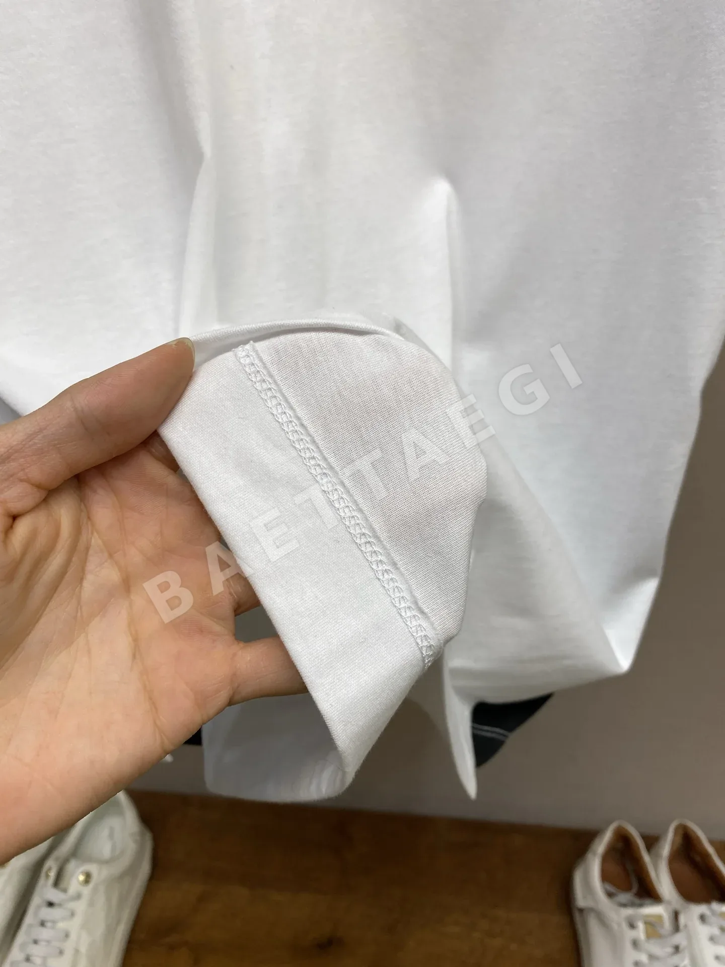 몽클레르 프린트 크루넥 반팔 티셔츠 상세 이미지 7