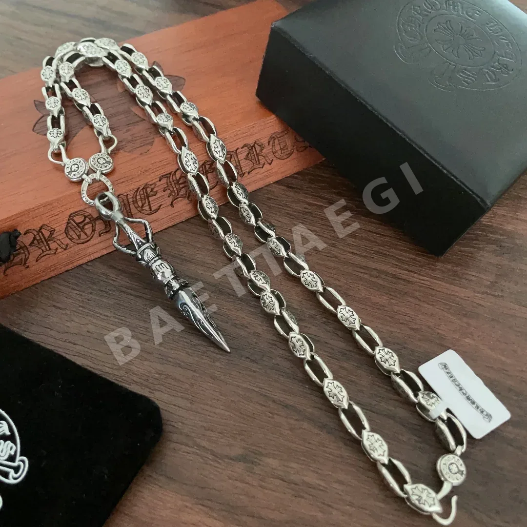 크롬하츠 클래식 레트로 골드 크로스 목걸이 상세 이미지 4