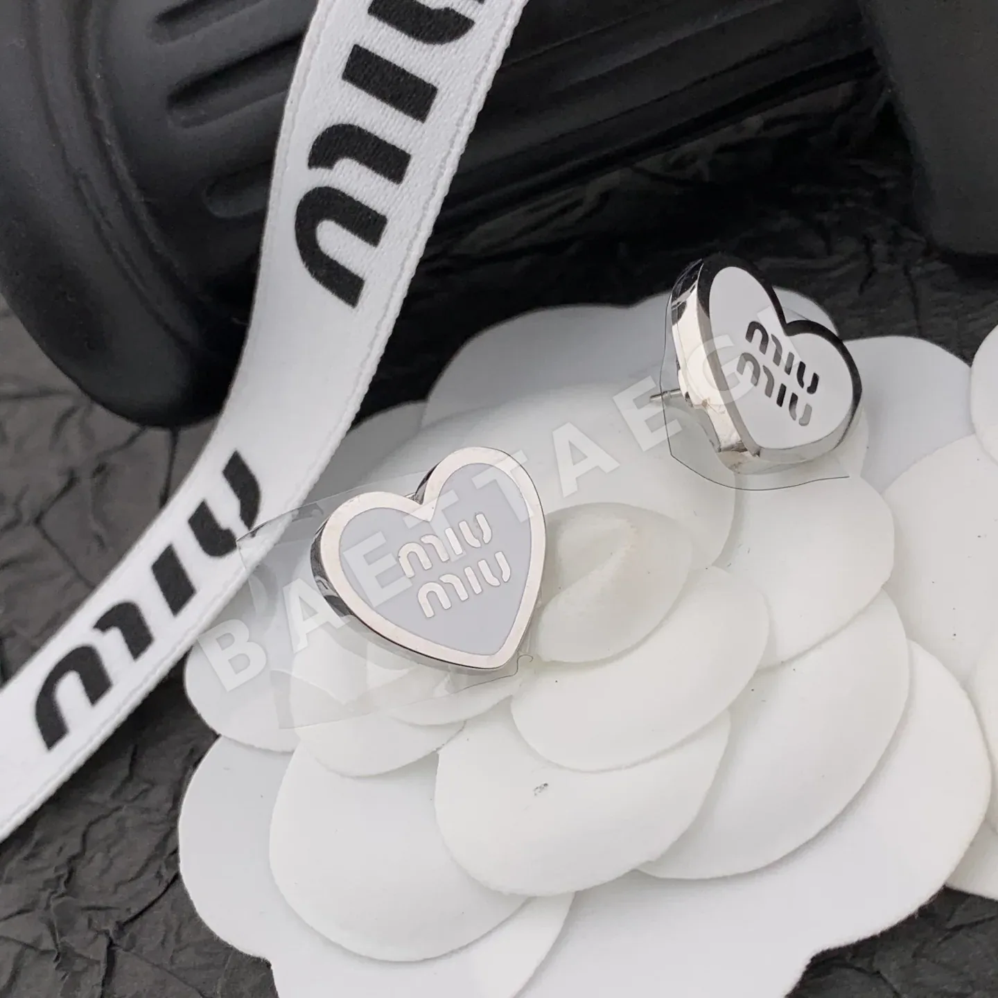 미우미우 귀걸이 61204 Miu Miu Earrings 상세 이미지 4