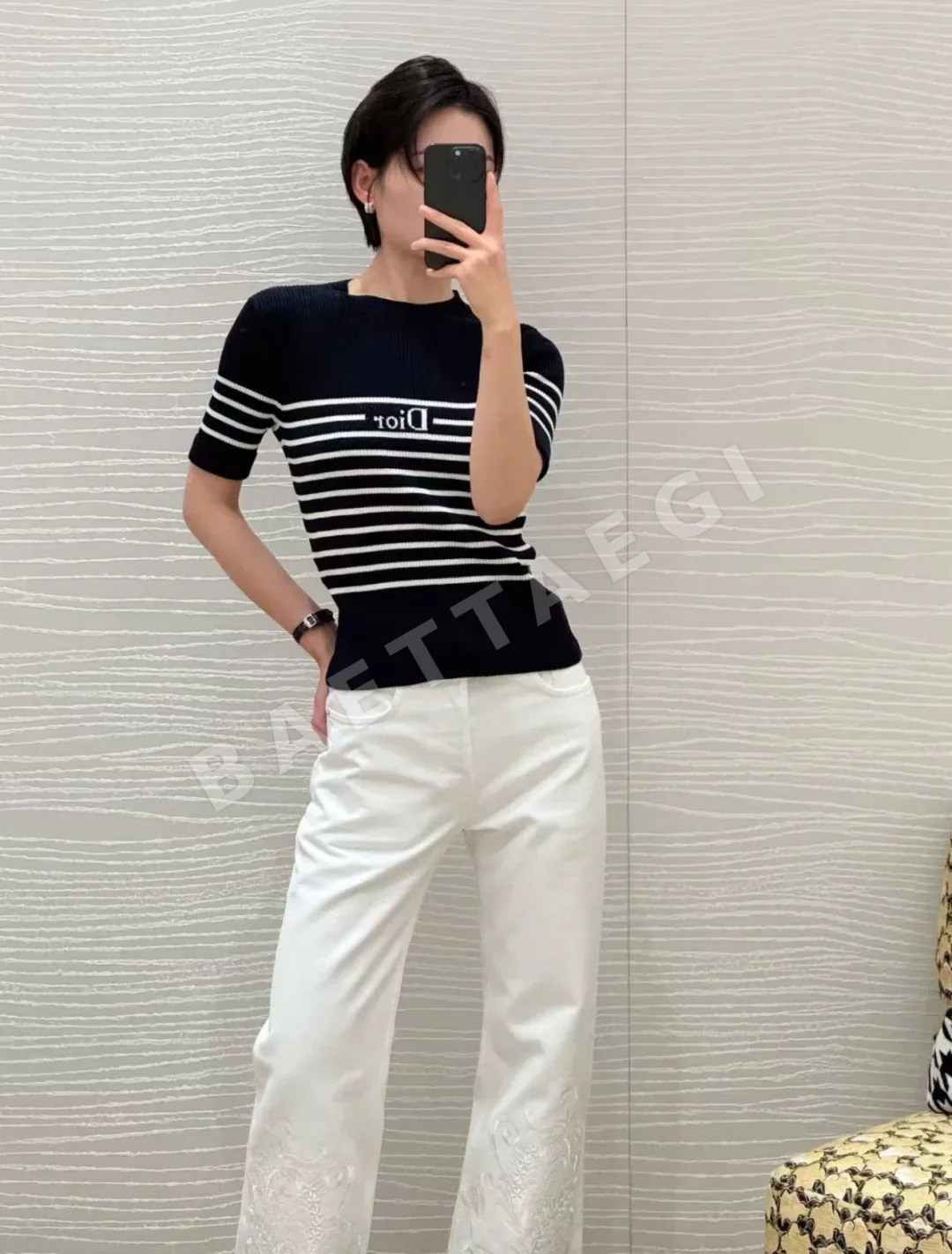 디올 여성 슬림핏 반팔 티셔츠 상세 이미지 6