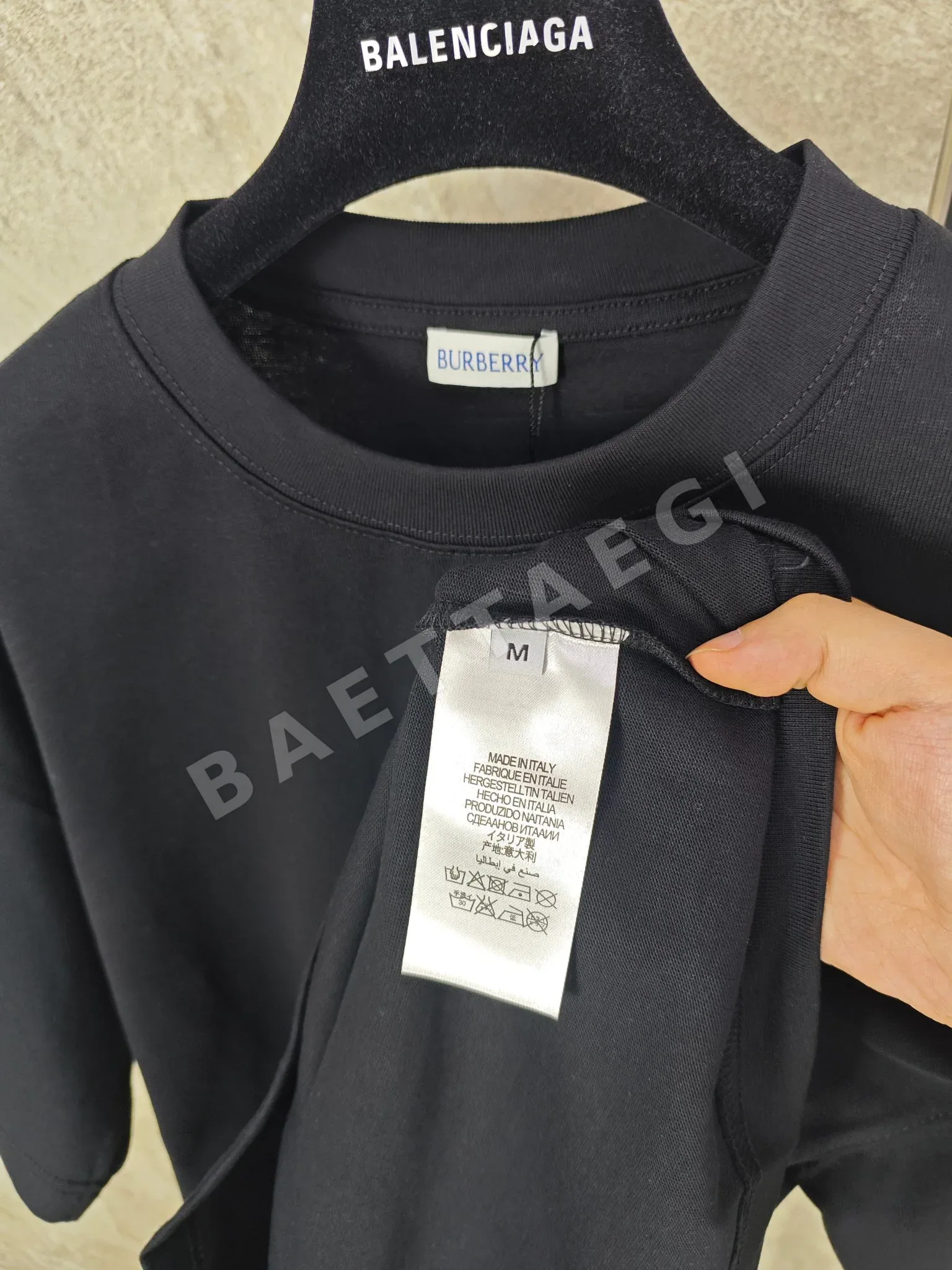 버버리 남성 캐주얼 핏 크루넥 반팔 티셔츠 상세 이미지 6