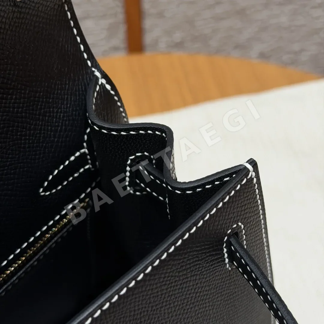 에르메스 켈리 25 블랙 골드 하드웨어 가방 상세 이미지 5