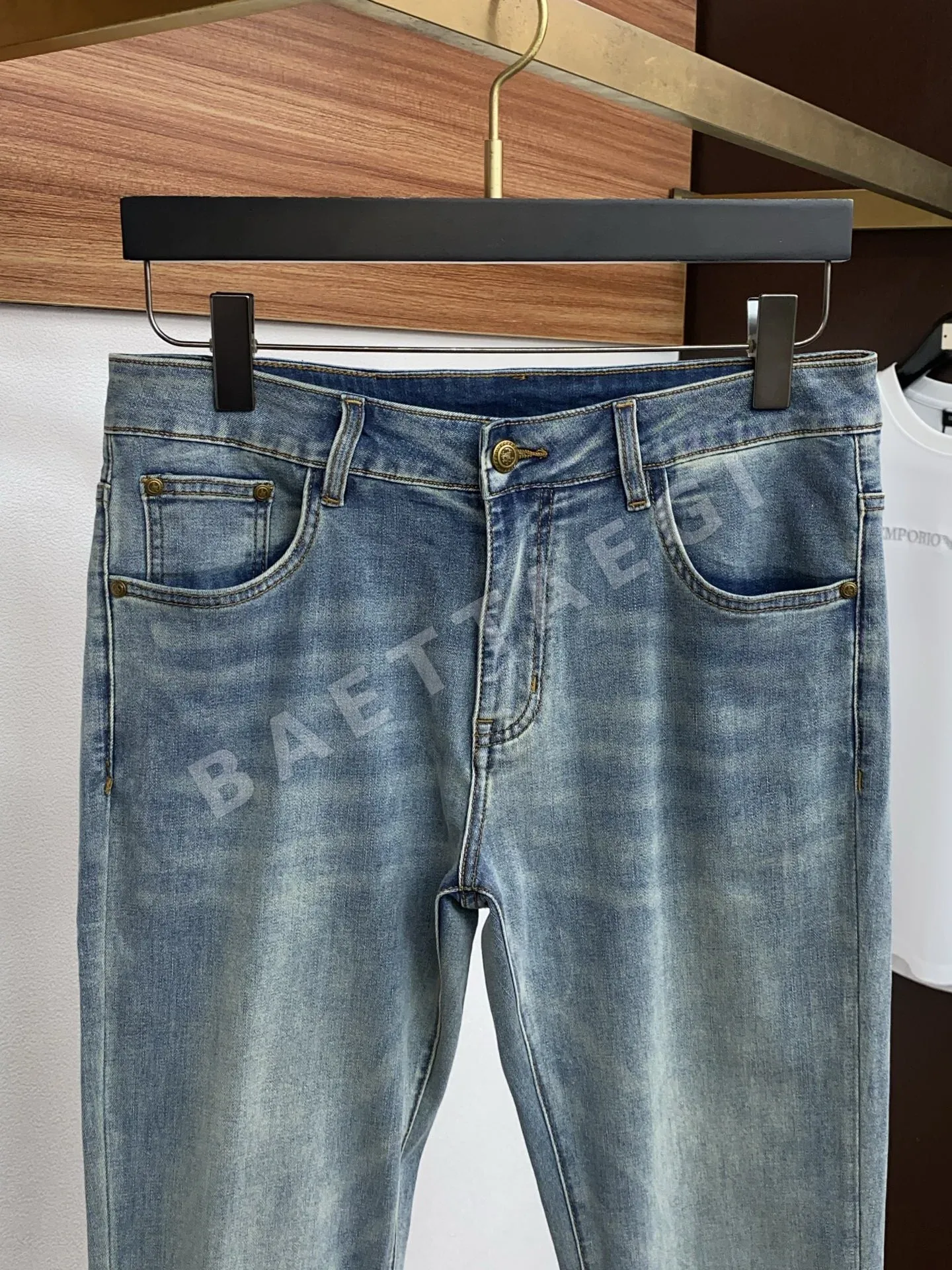 프라다 데님 남성 바지 상세 이미지 3
