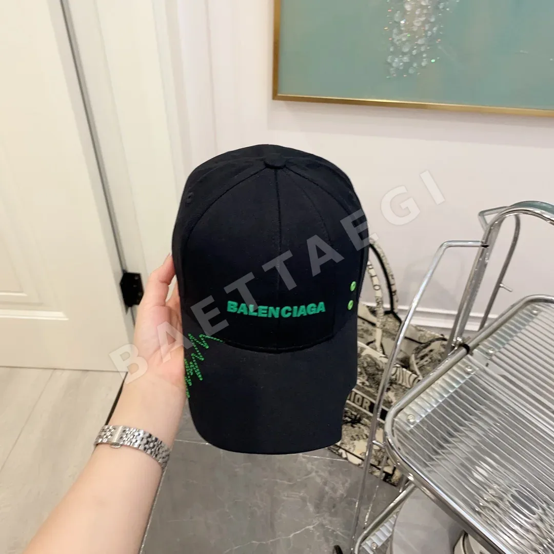 발렌시아가 컷아웃 디자인 야구모자 상세 이미지 2