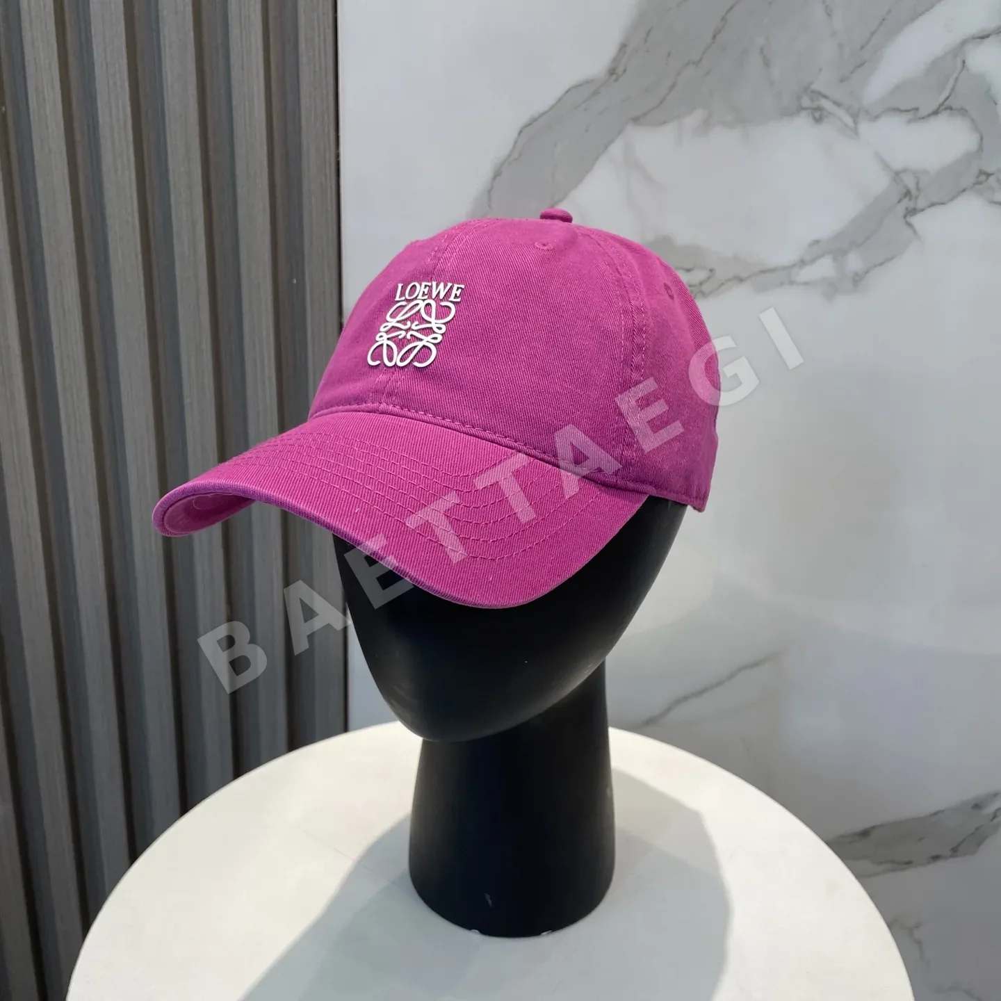 로에베 라벨 포인트 야구모자 118819