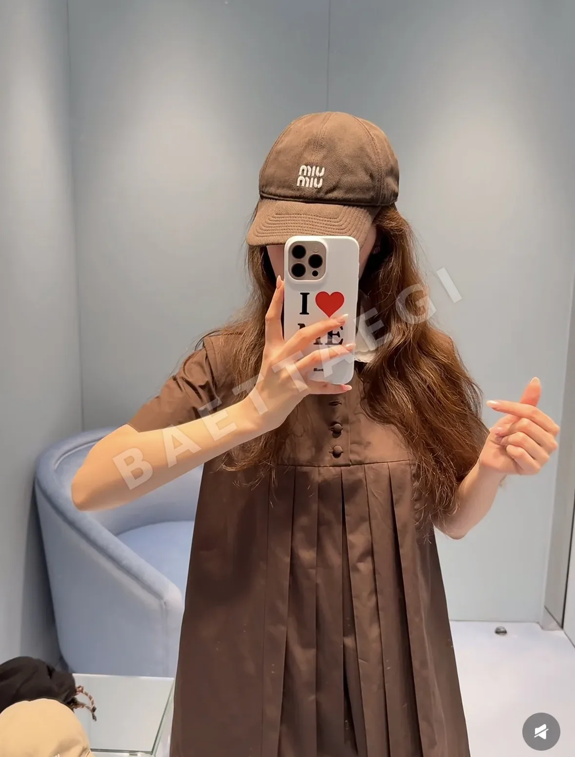 미우미우 브라운 피터팬카라 플리츠 원피스 상세 이미지 8