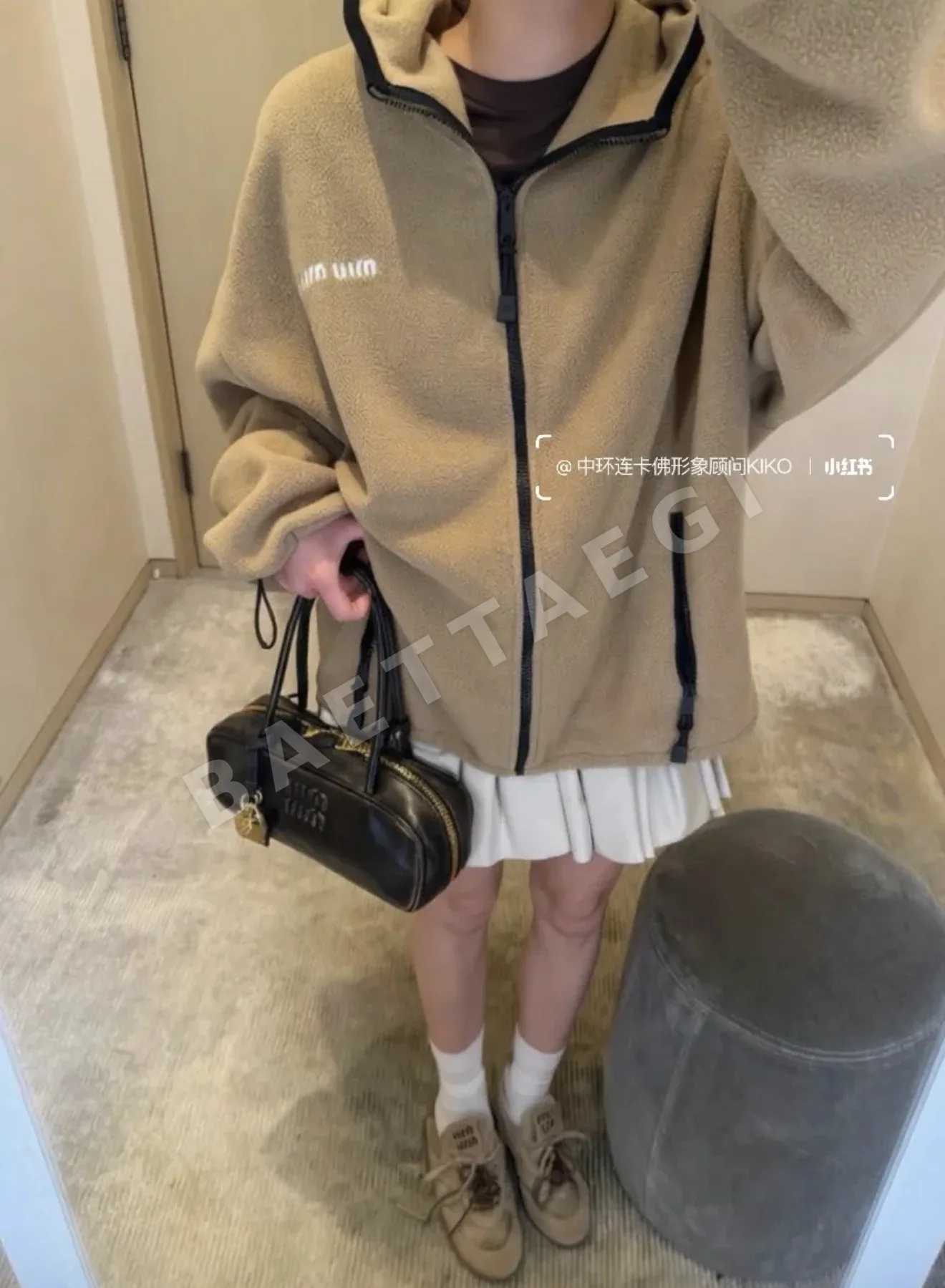 미우미우 그레이 플리스 후드 재킷 상세 이미지 8