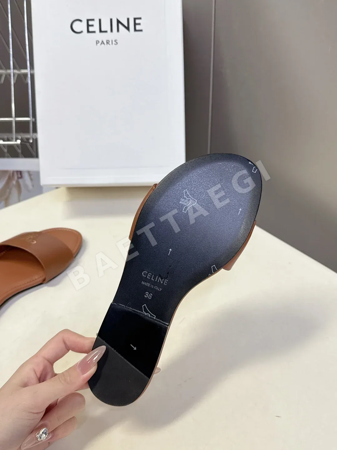 셀린느 빈티지 로마 샌들 상세 이미지 9