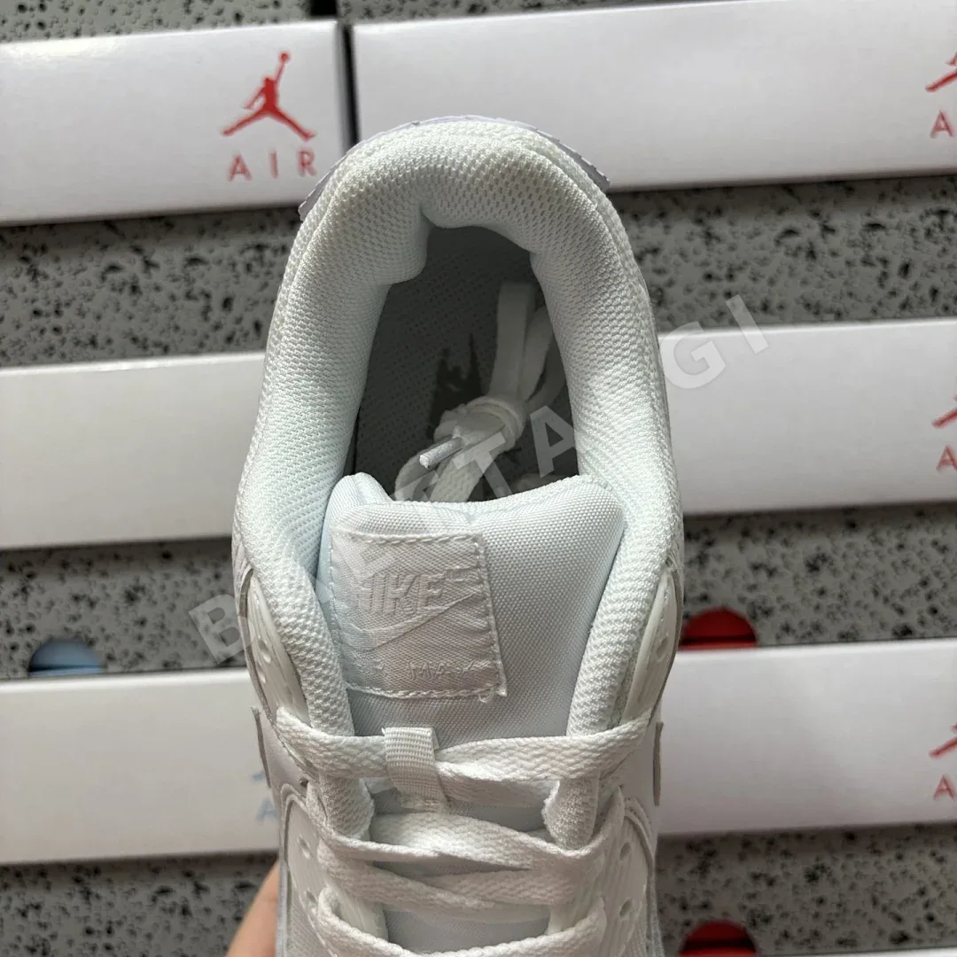 나이키 [XY] 에어 맥스 90 CN8490-100 201053 Nike Air Max 90 Recraft Triple White 상세 이미지 9
