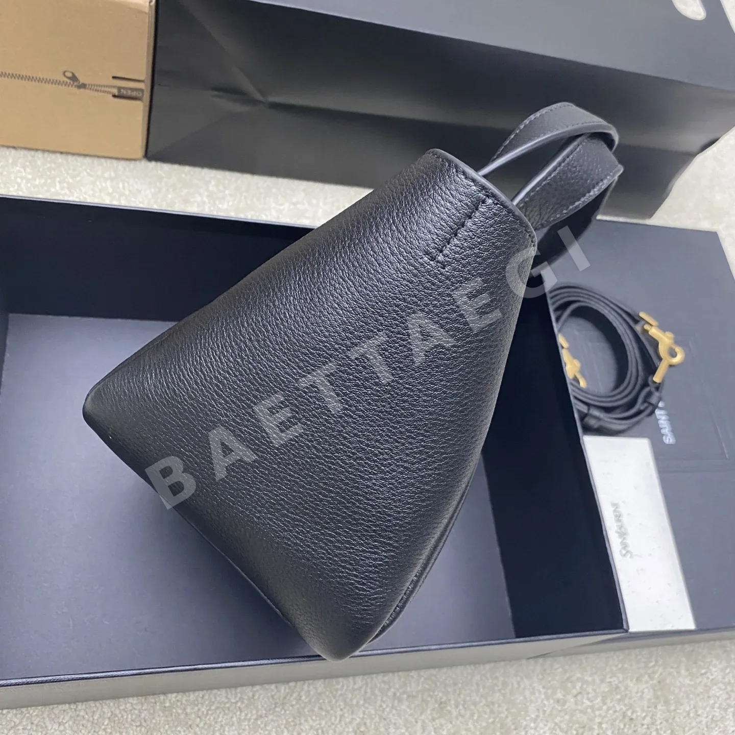 생로랑 Bea 토트 스몰 토트백 상세 이미지 3