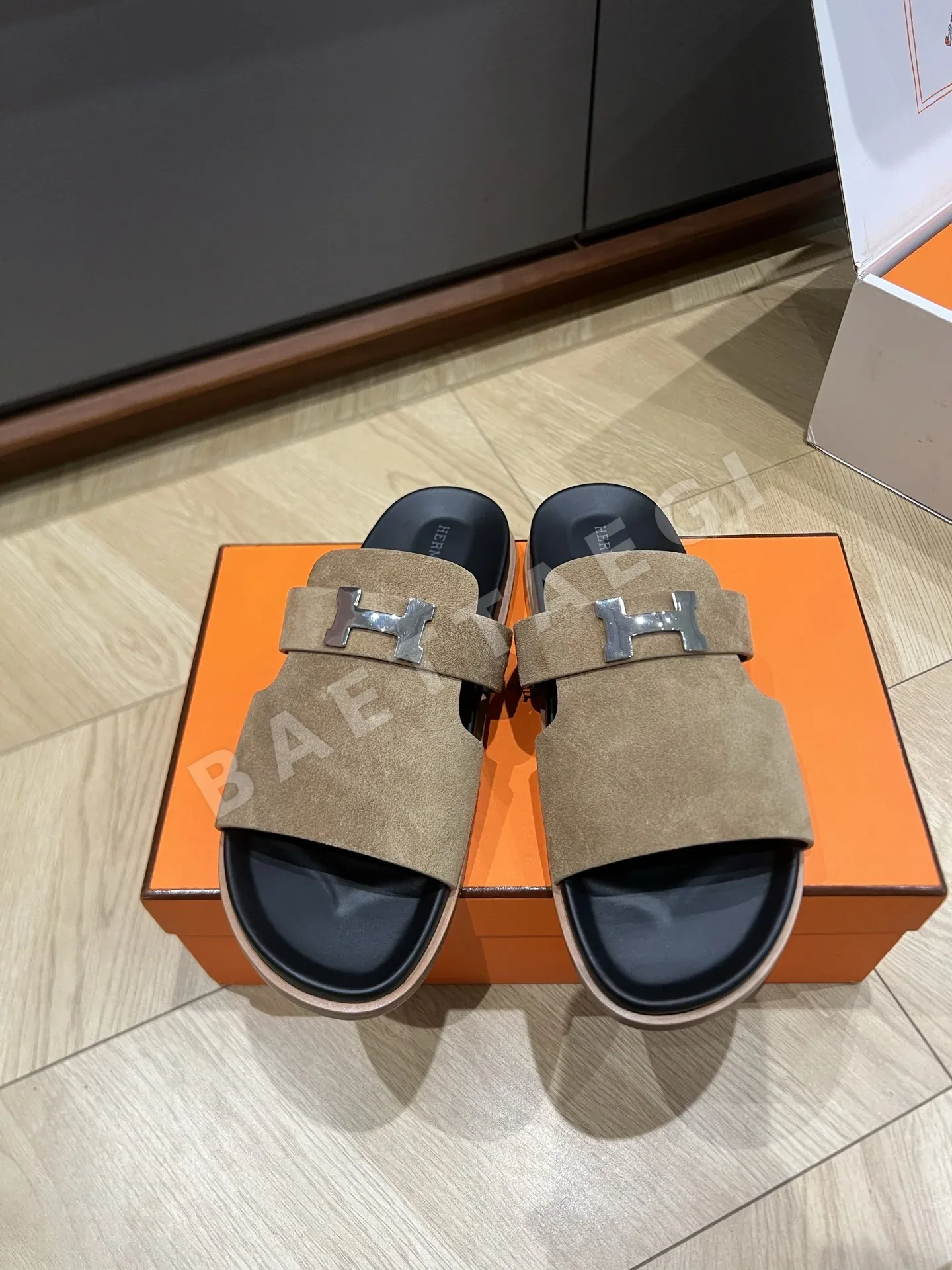 에르메스 조레스 샌들(Hermes Jaures Sandal) 108153