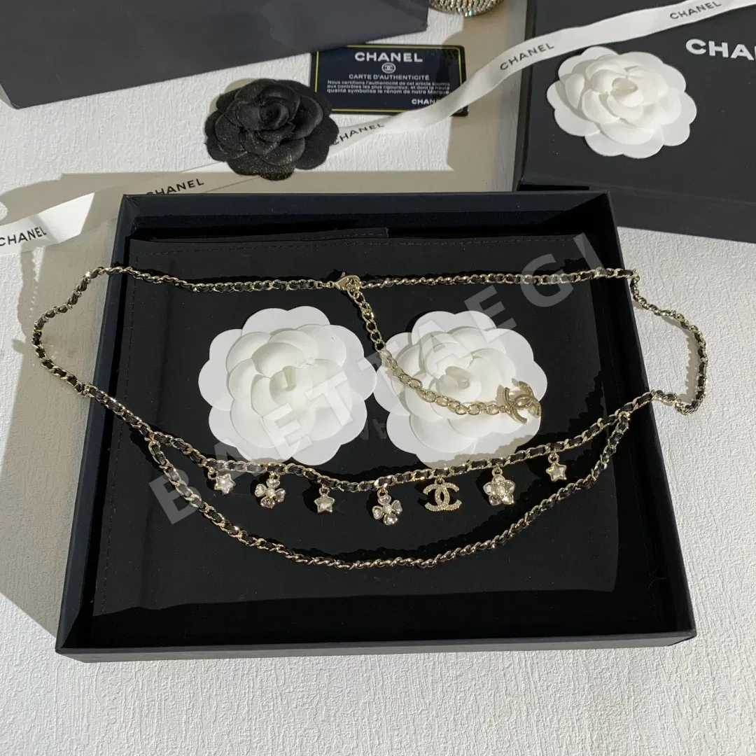 샤넬 더블 C 골드 하트 에나멜 목걸이 153832