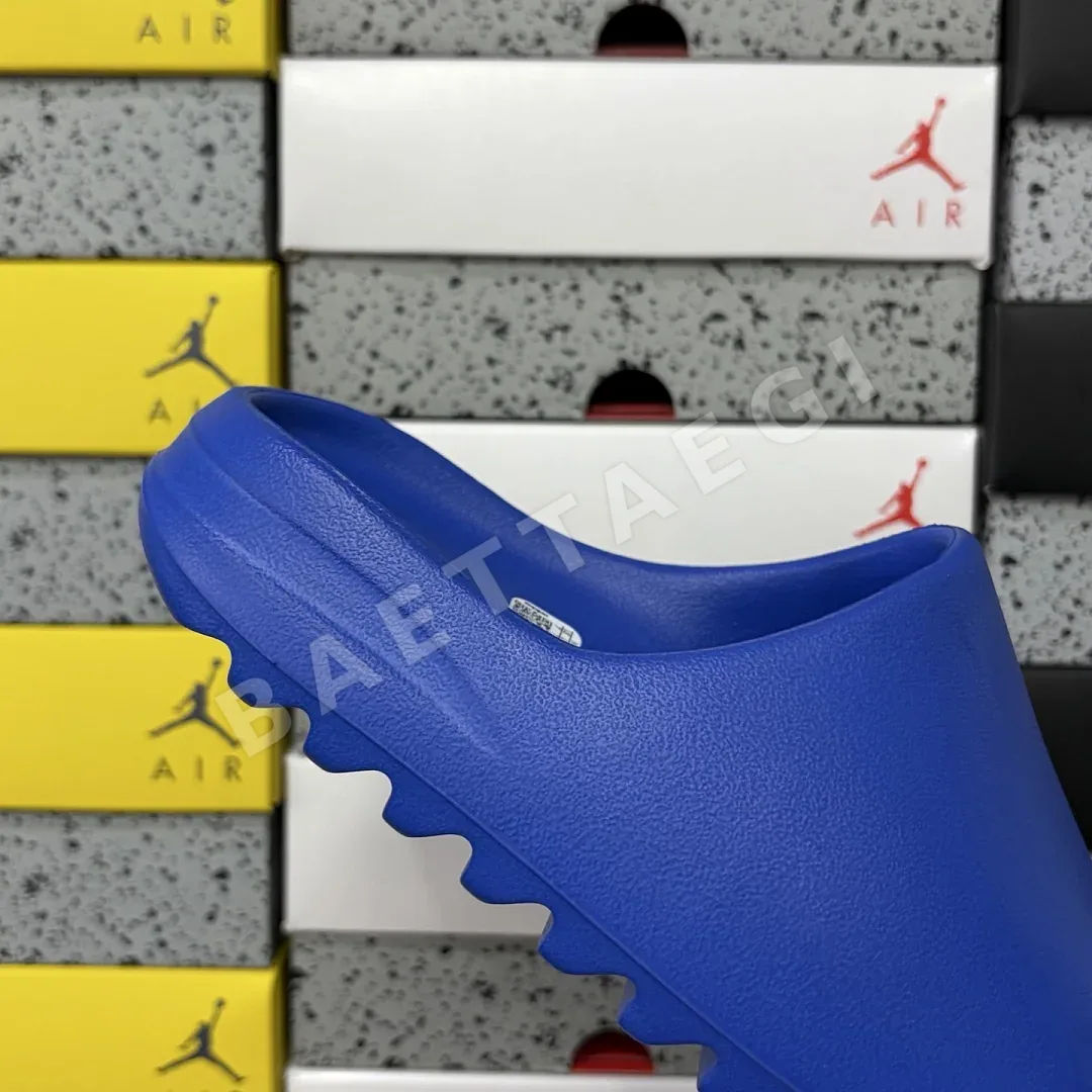 아디다스 [LW] 이지 슬라이드 ID4133 200621 Adidas Yeezy Slide Azure 상세 이미지 8