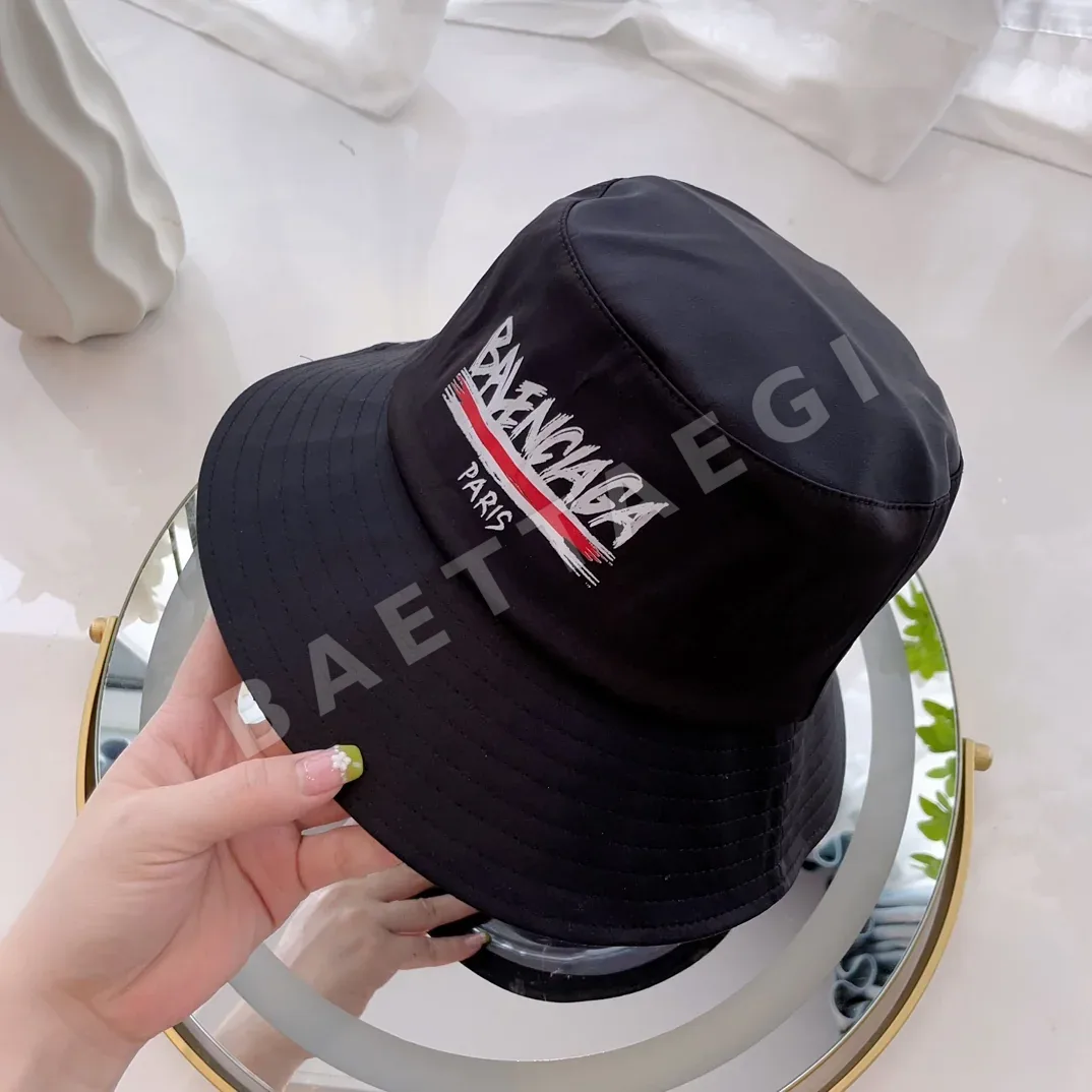 발렌시아가 아세테이트 새틴 피셔맨 햇 상세 이미지 3