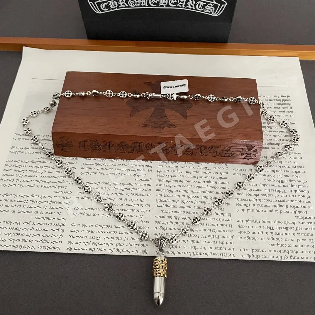 크롬하츠 크로스 플라워 탄알 펜던트 목걸이 상세 이미지 2