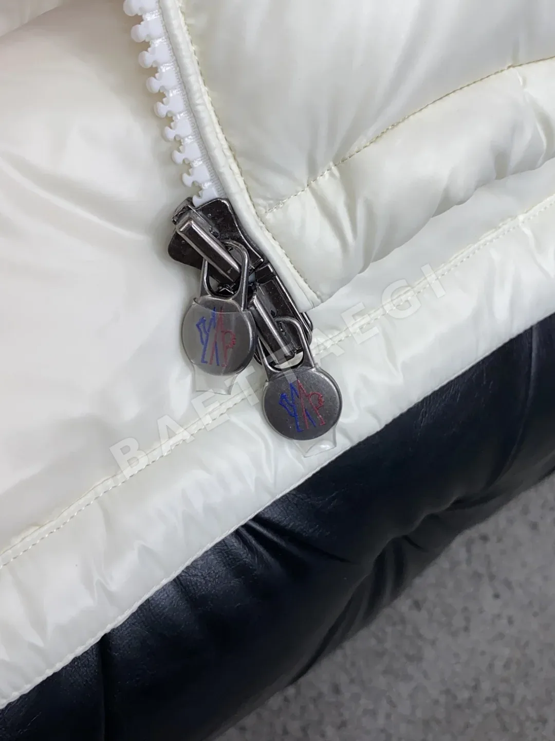몽클레르 마야(Moncler Maya) 후드 쇼트 다운 자켓 상세 이미지 10