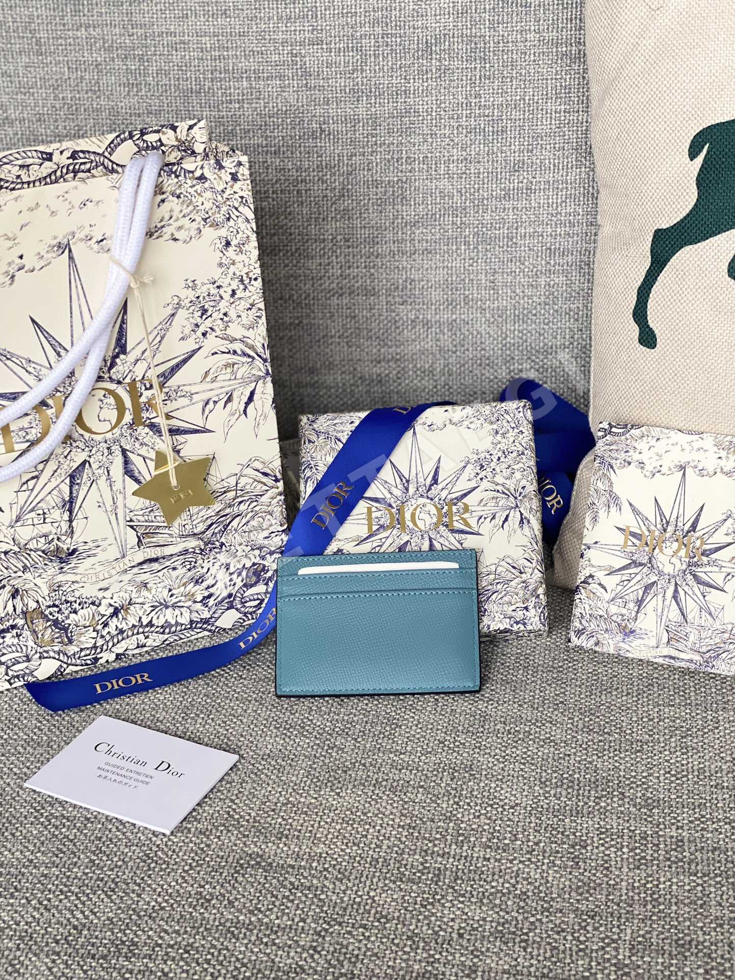 디올 지갑 195303 Dior Wallet 상세 이미지 2