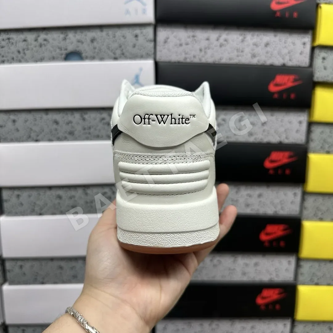 오프화이트 [KZ] 아웃 오브 오피스 OOO 로우 탑스 화이트 블랙 202492 Off White Out Of Office OOO Low 상세 이미지 3