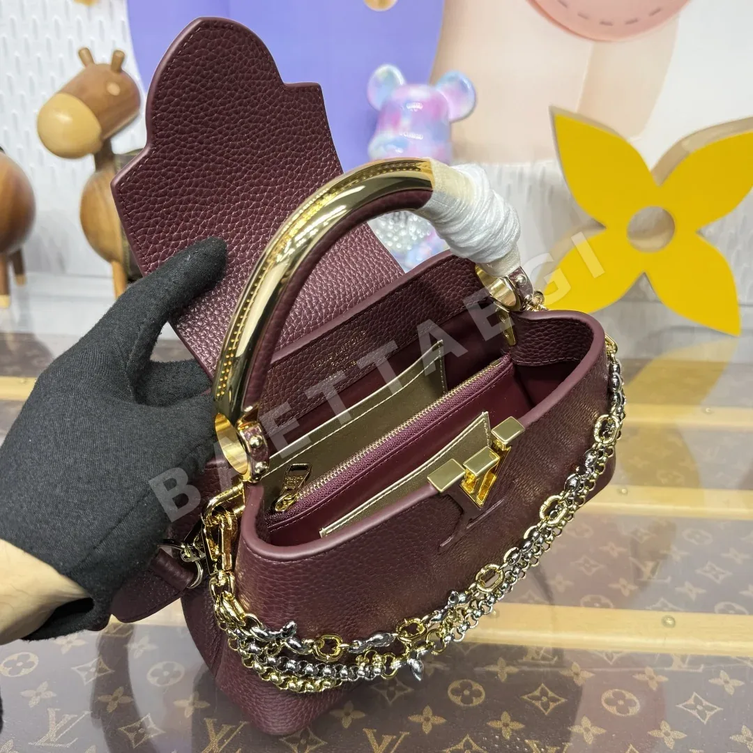 루이비통 캡시뉴 이스트웨스트 미니 토트백 M26345 상세 이미지 9