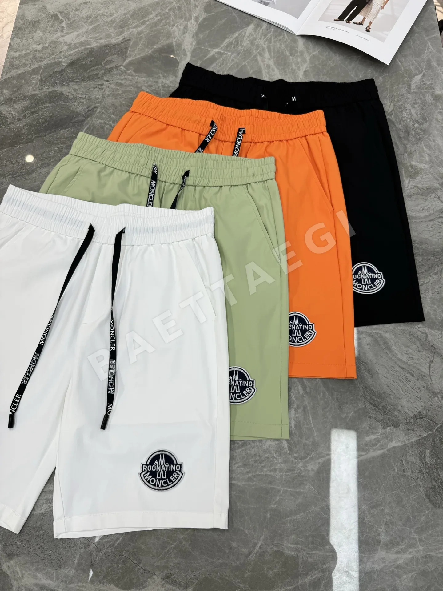 몽클레르 남성 반팔 티셔츠 상세 이미지 9