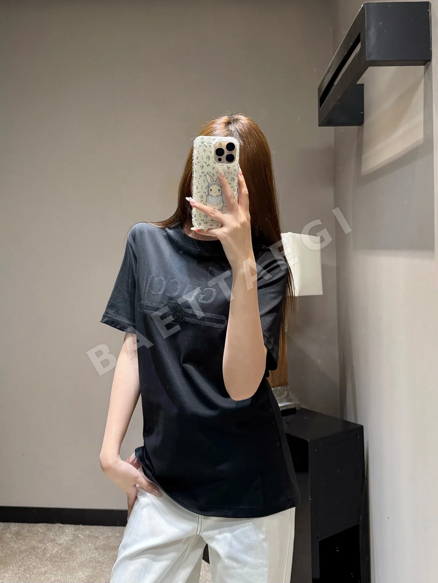 구찌 레터 프린트 크루넥 반팔 티셔츠 상세 이미지 3
