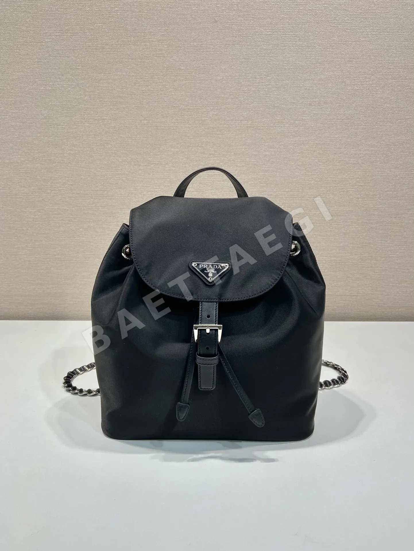 프라다 나일론 카프스킨 백팩 1BZ831