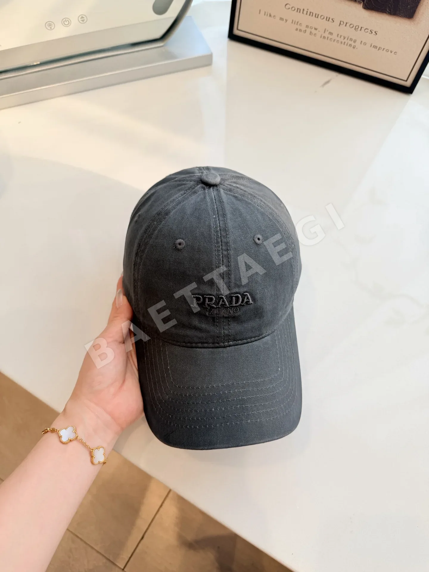 프라다 베이스볼 캡 상세 이미지 9