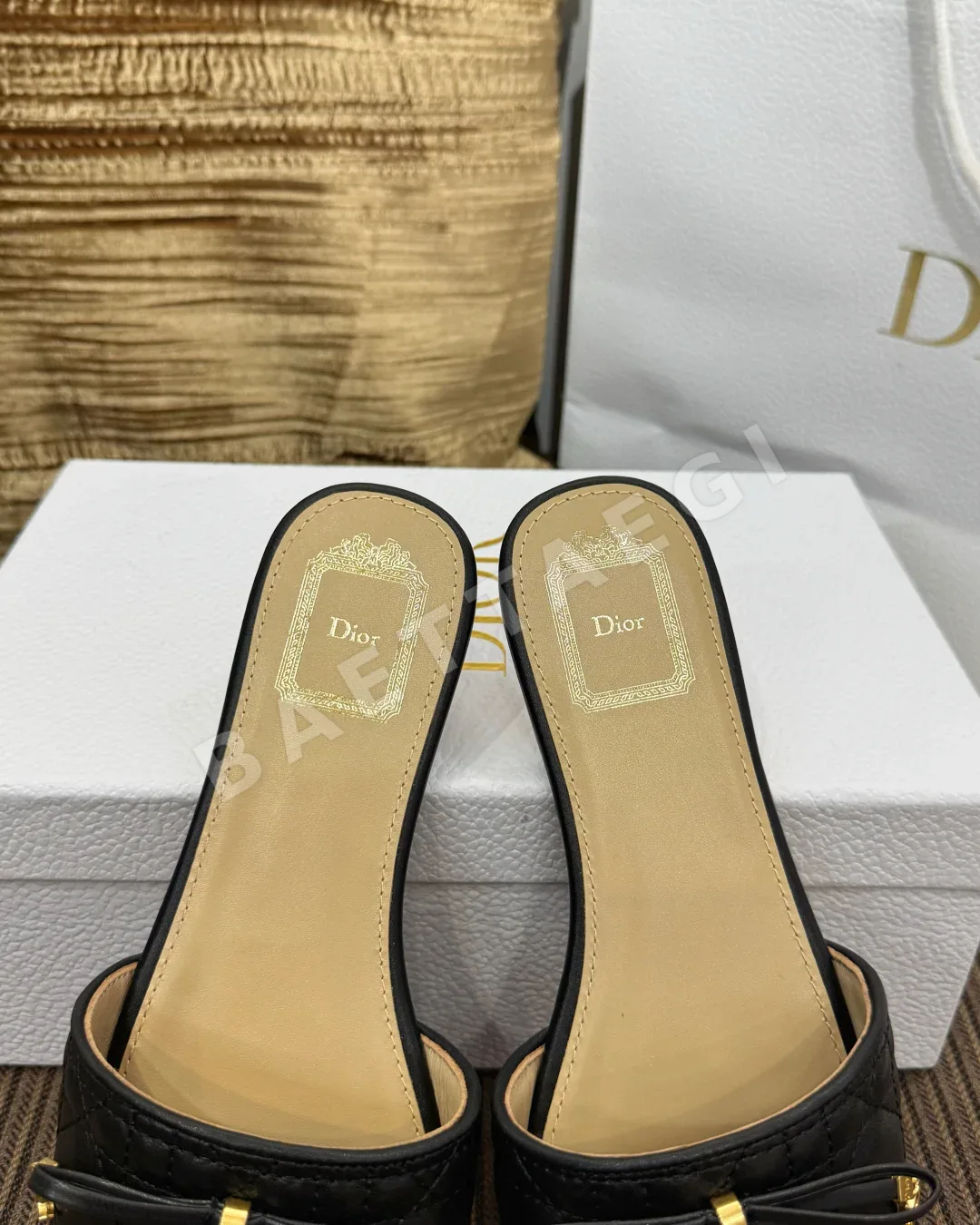 디올 카나주 램스킨 퀼팅 샌들 상세 이미지 8