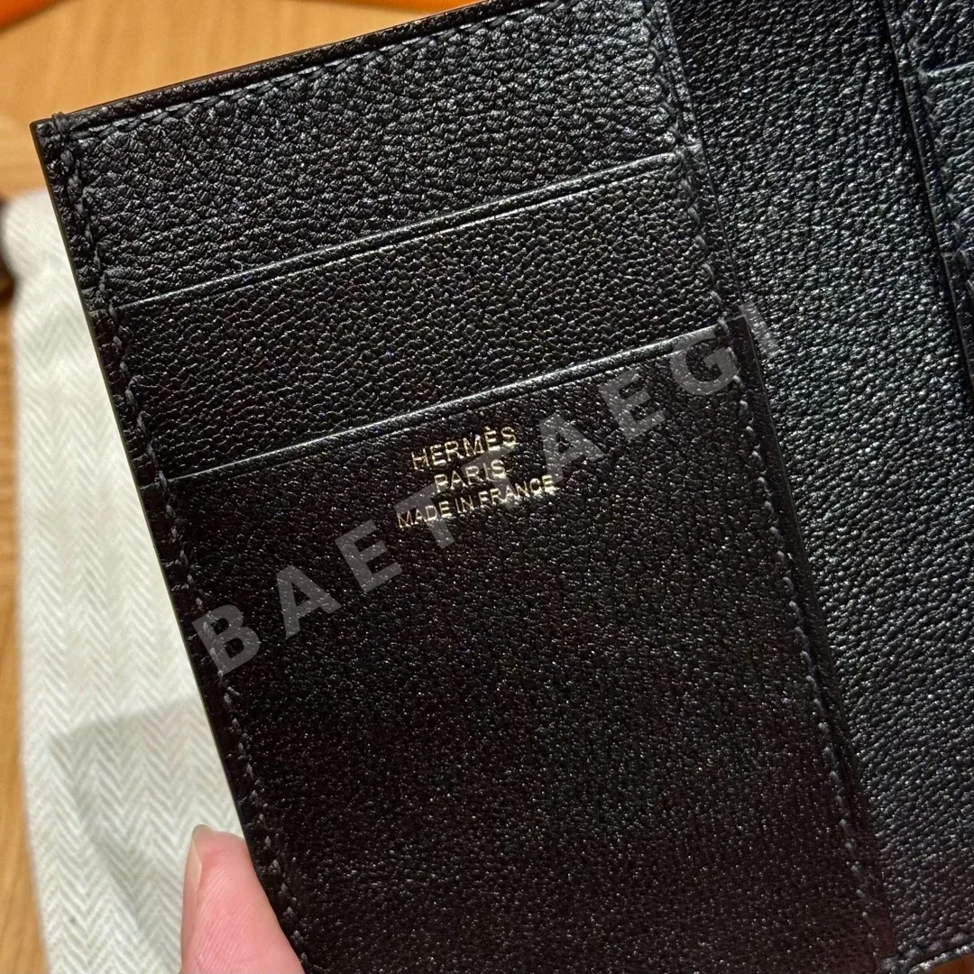 에르메스 베어 삼단 금장 블랙 염소가죽 지갑 상세 이미지 2