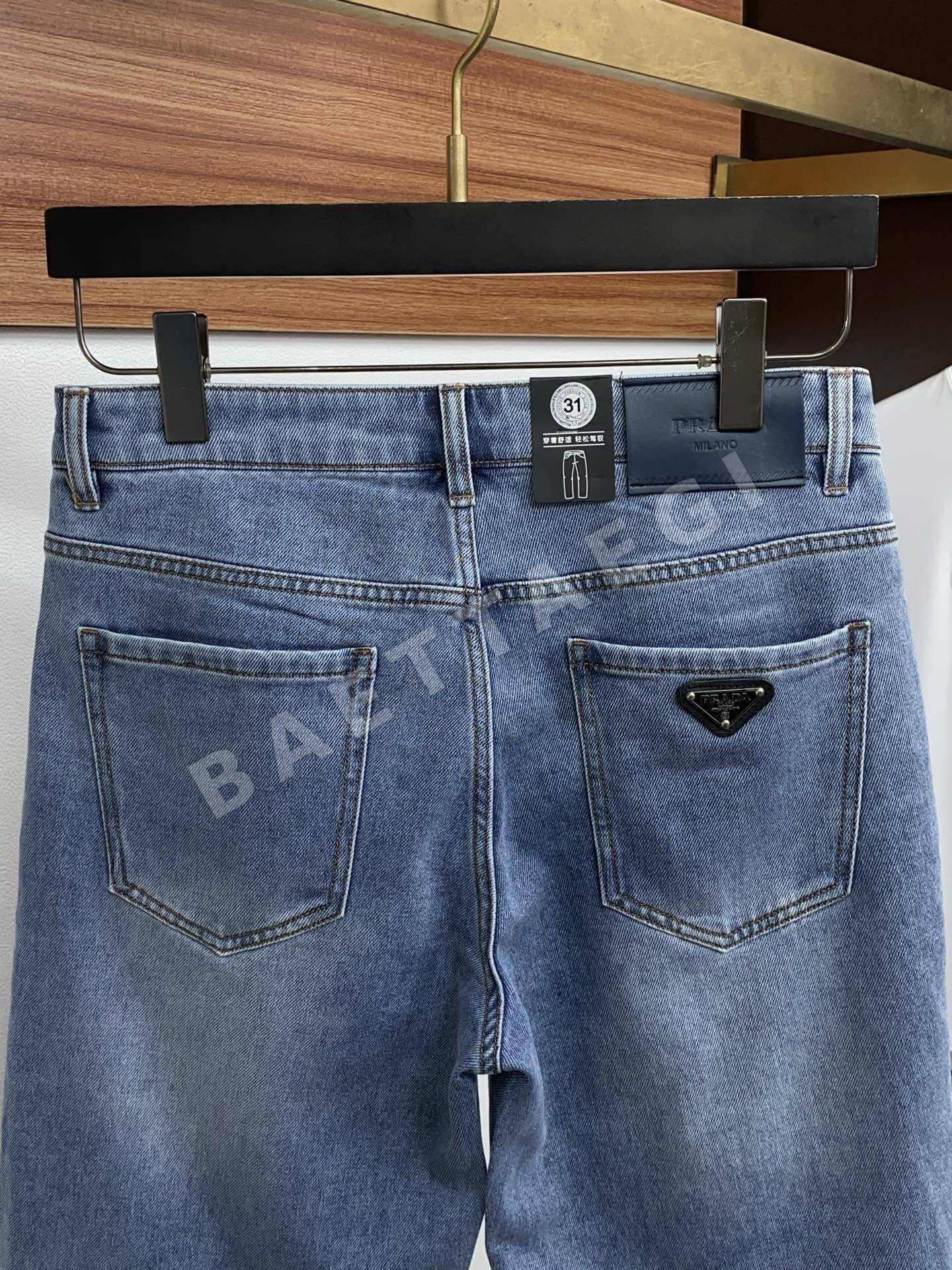 프라다 슬림핏 데님 반바지 상세 이미지 9