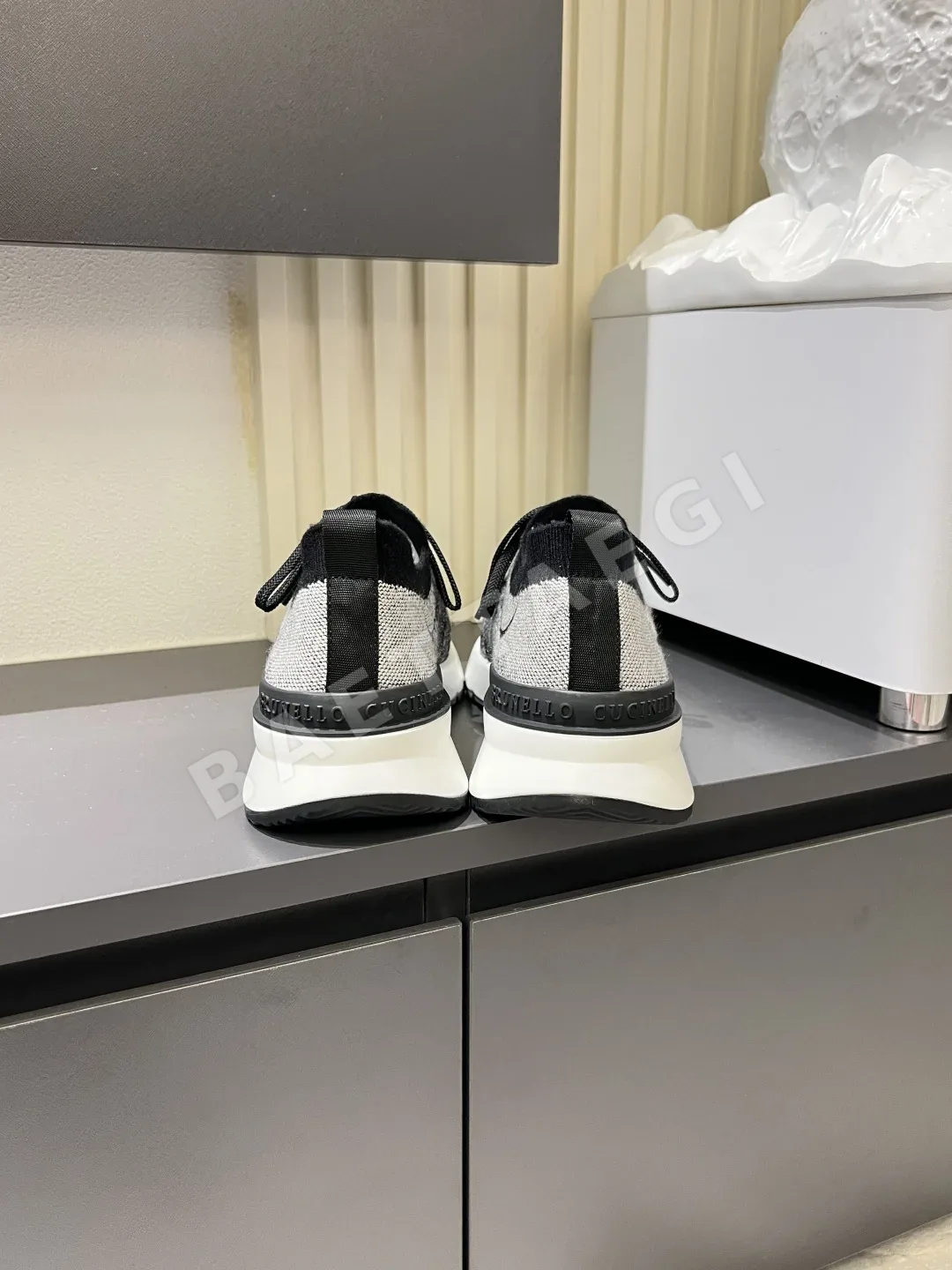 브루넬로쿠치넬리 스웨이드 메시 스니커즈 상세 이미지 9