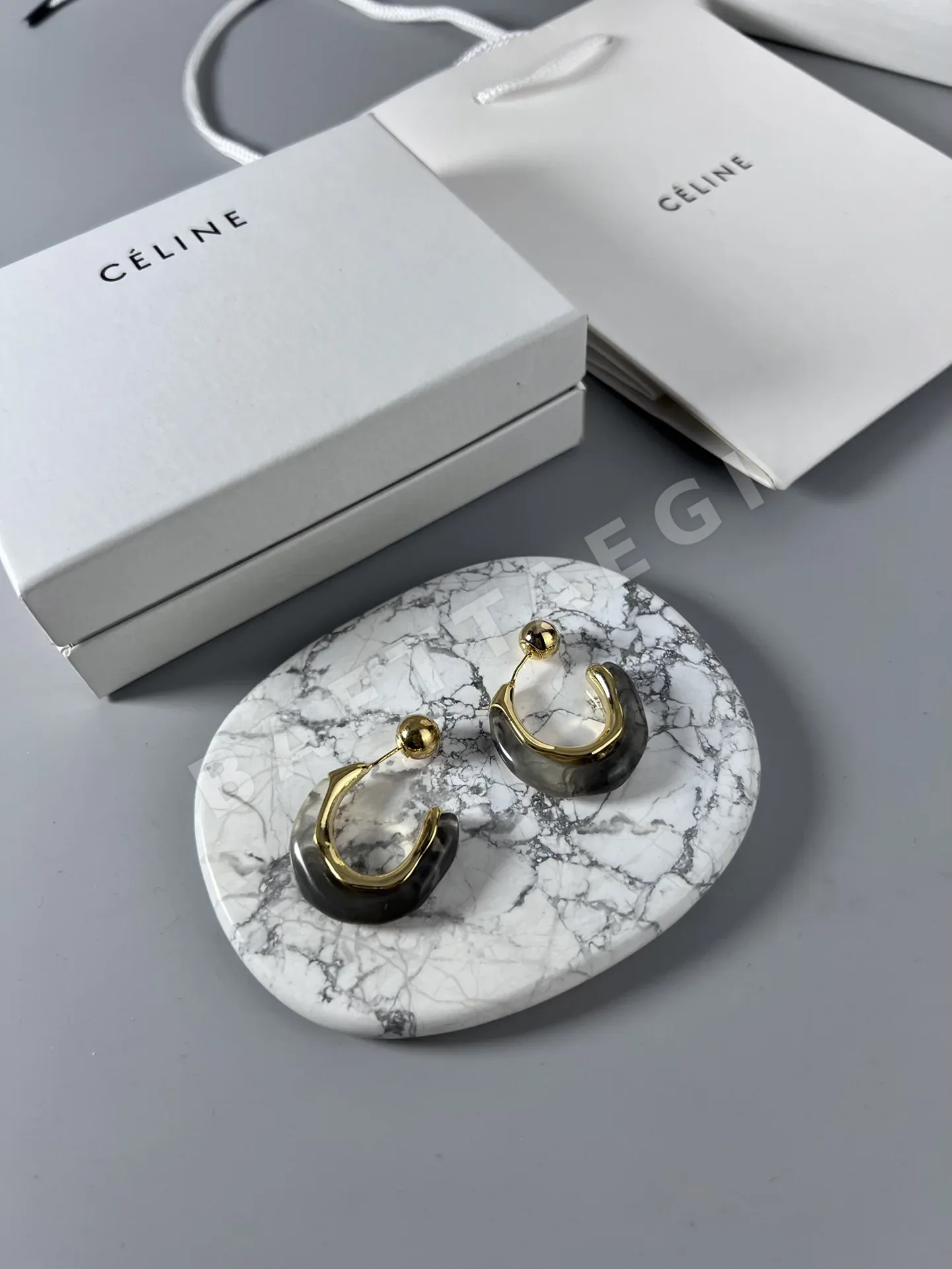 셀린느 귀걸이 69681 Celine Earrings 상세 이미지 2