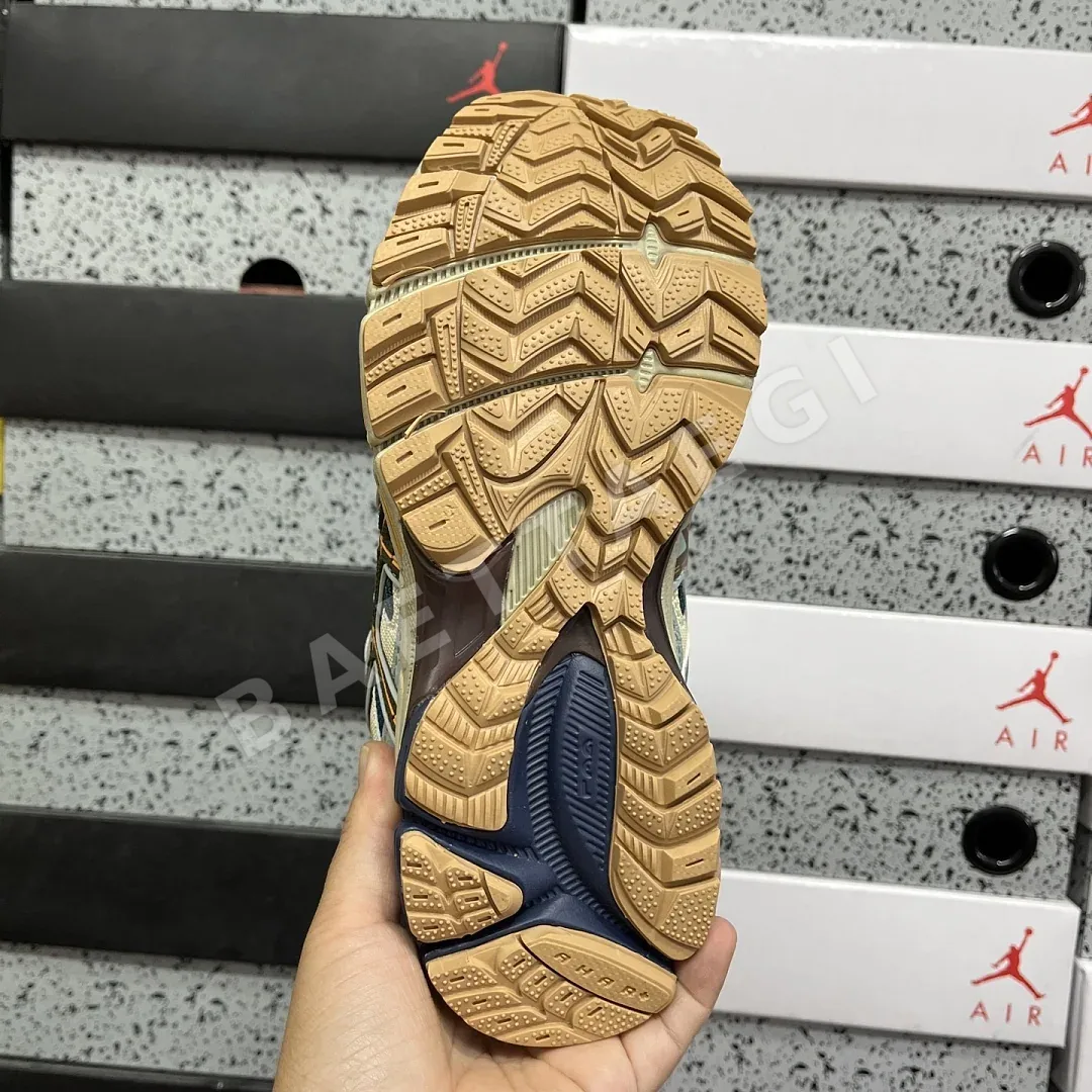 아식스 [XY] 젤 카하나 8 1011B109-024 200339 Asics Gel-Kahana 8 상세 이미지 5