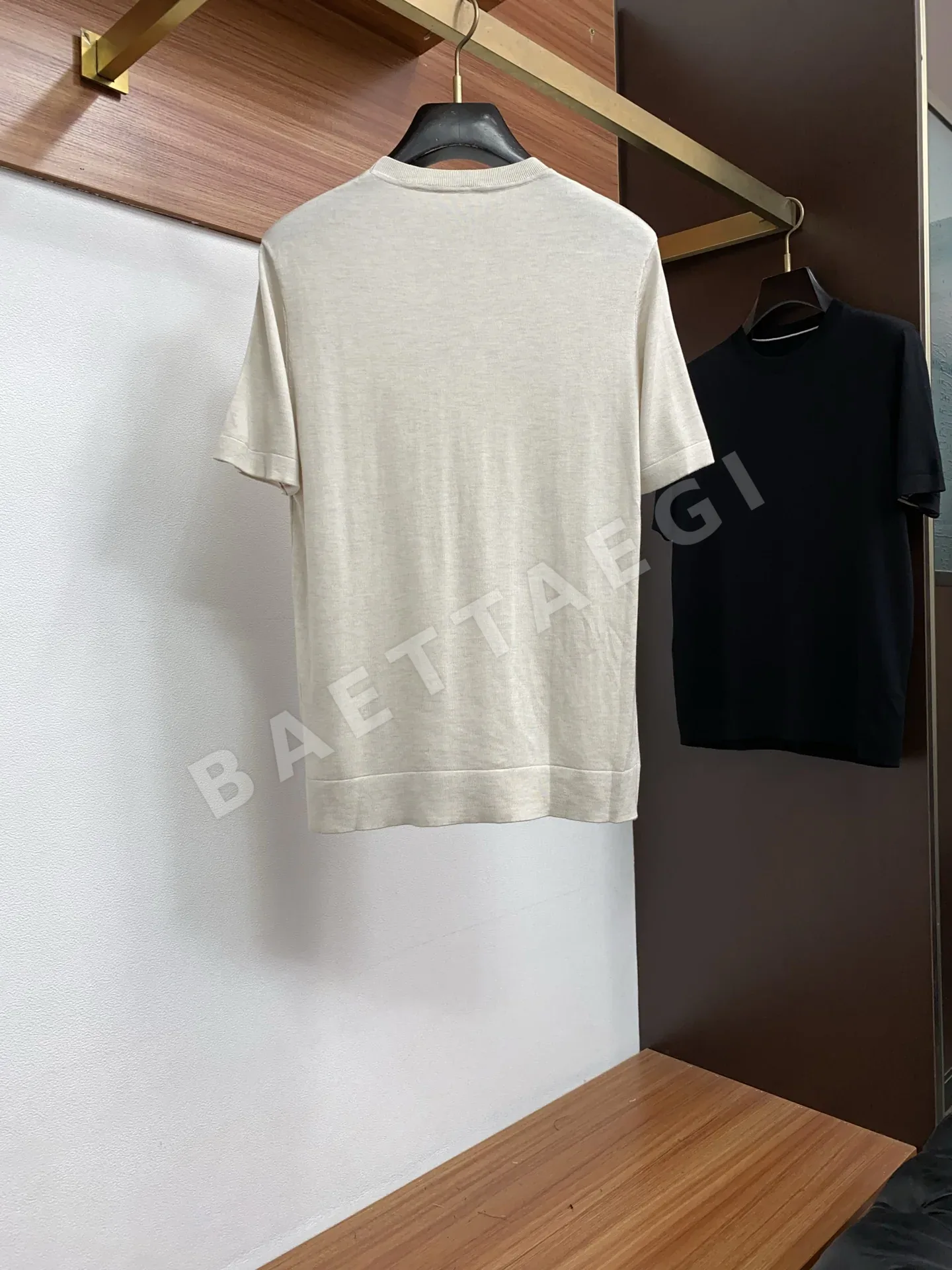 로로피아나 남성 크루넥 반팔 니트 티셔츠 상세 이미지 10