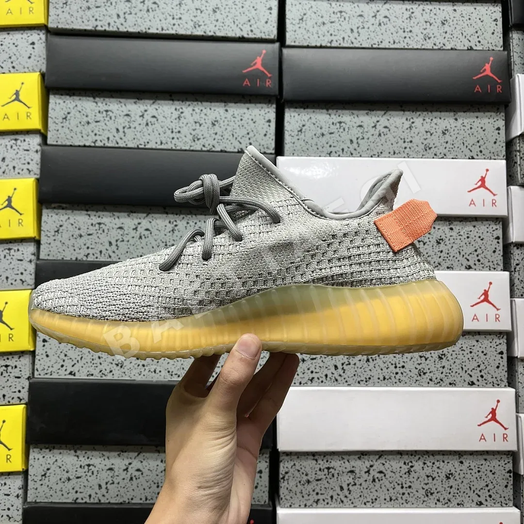 아디다스 [XQ] 이지 부스트 350 V2 EG7492 200778 Adidas Yeezy Boost 350 V2 True Form 상세 이미지 9