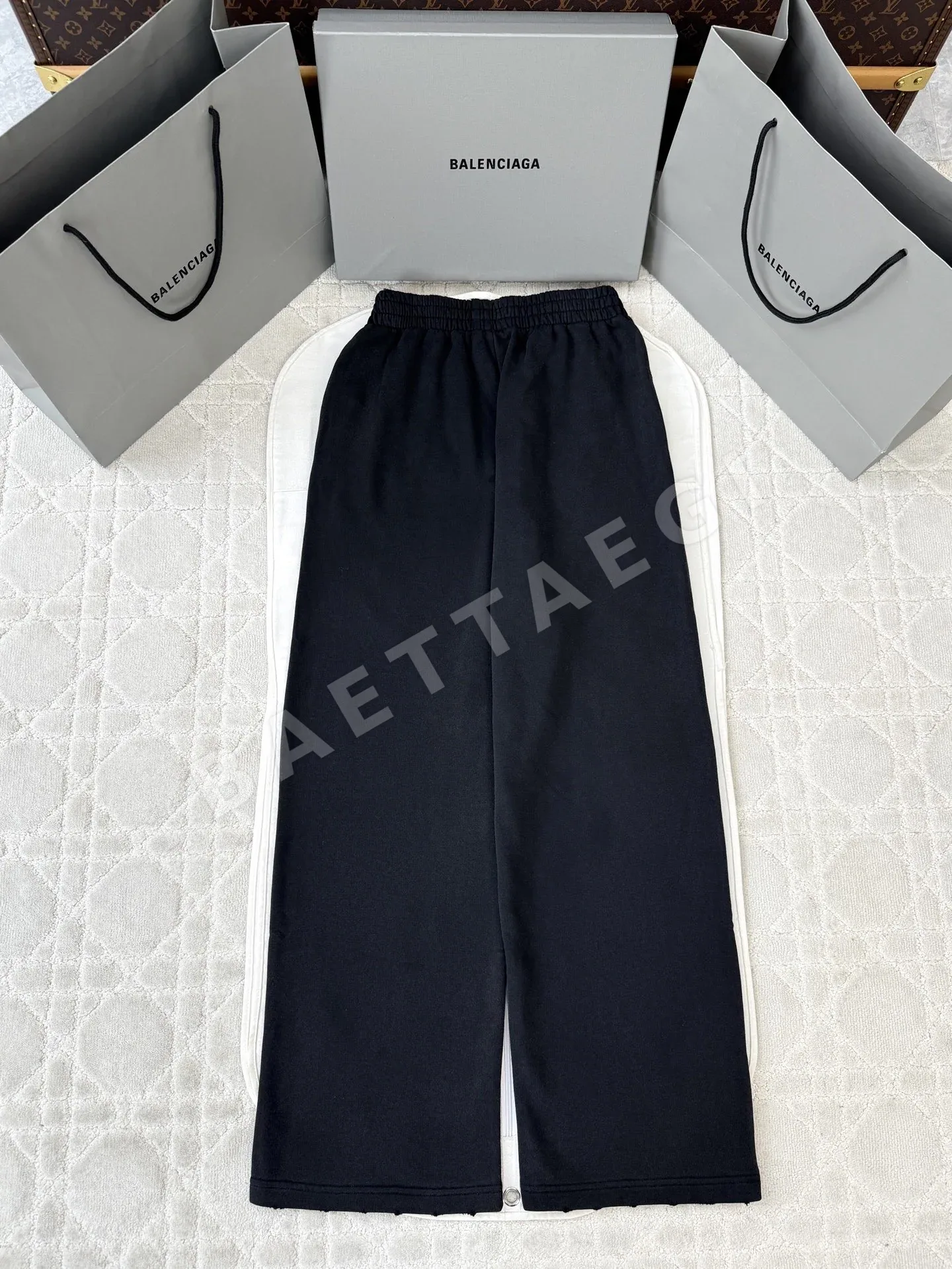 발렌시아가 남성 바지 194256 Pants 상세 이미지 2