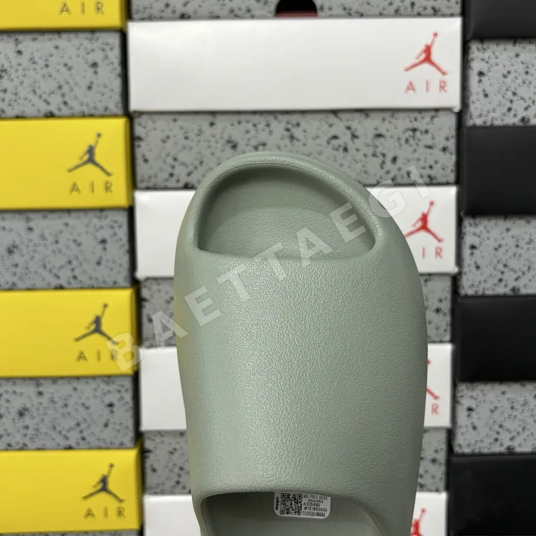 아디다스 [LW] 이지 슬라이드 ID5480 200626 Adidas Yeezy Slide Salt 상세 이미지 3
