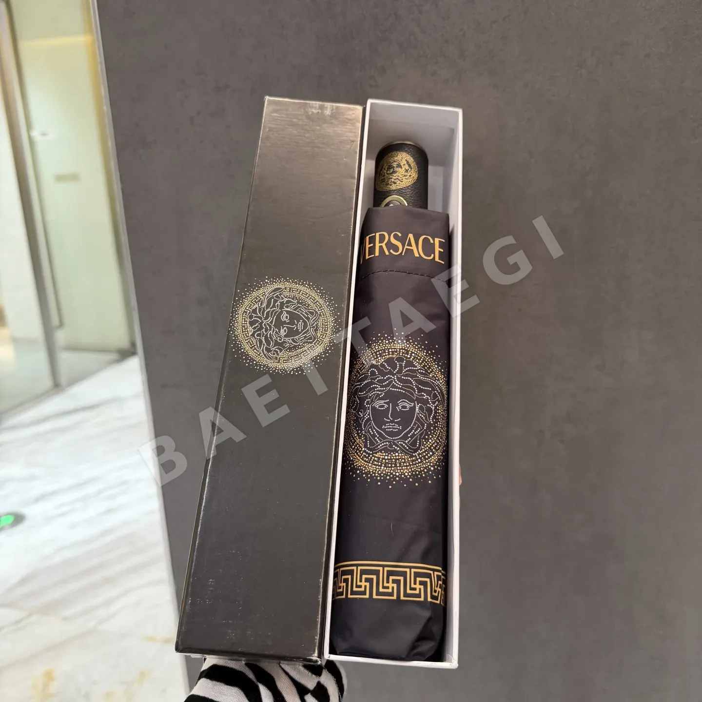베르사체 자동 3단 우산 85654