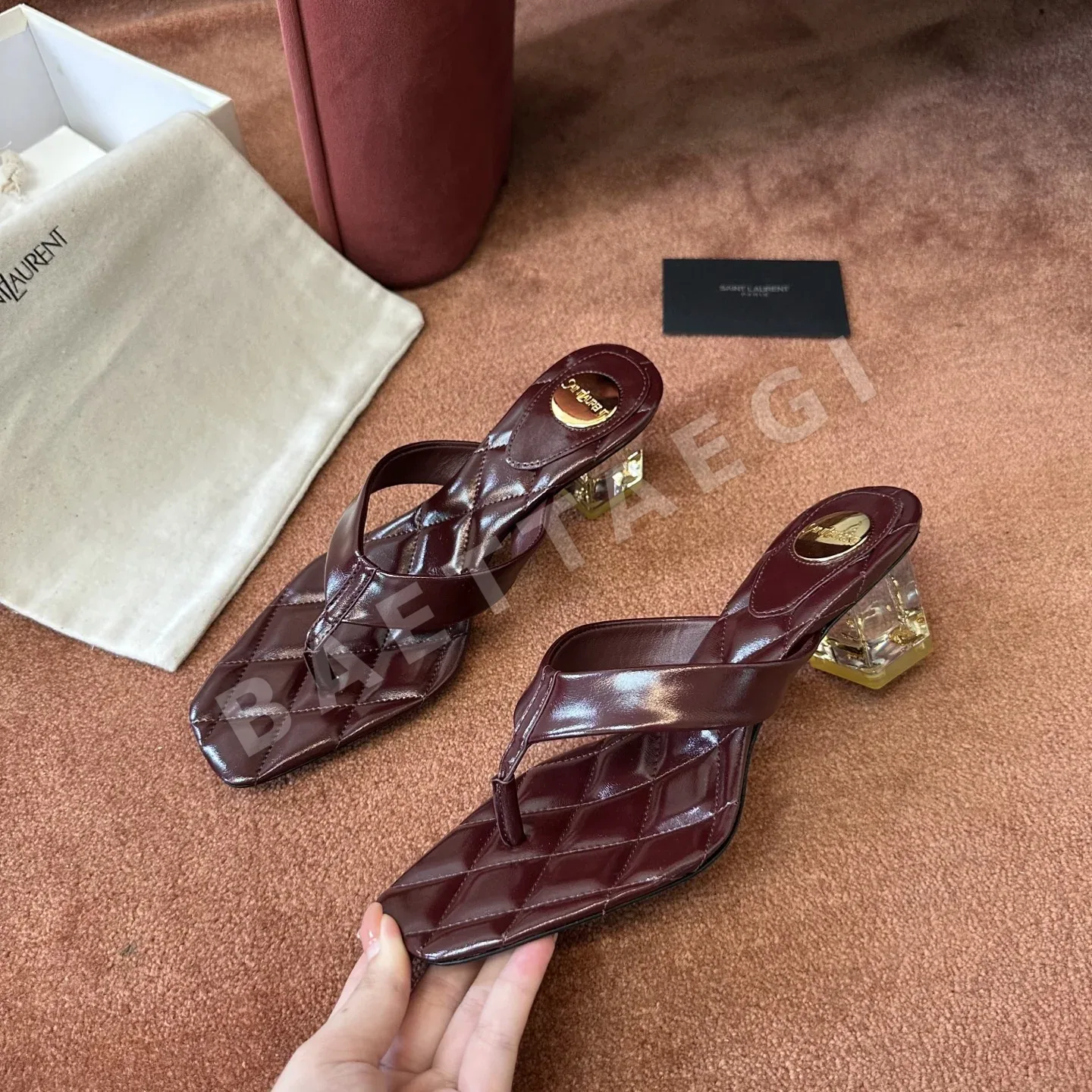생로랑 퀼팅 앤틱 버건디 플립플랍 힐 샌들 상세 이미지 7