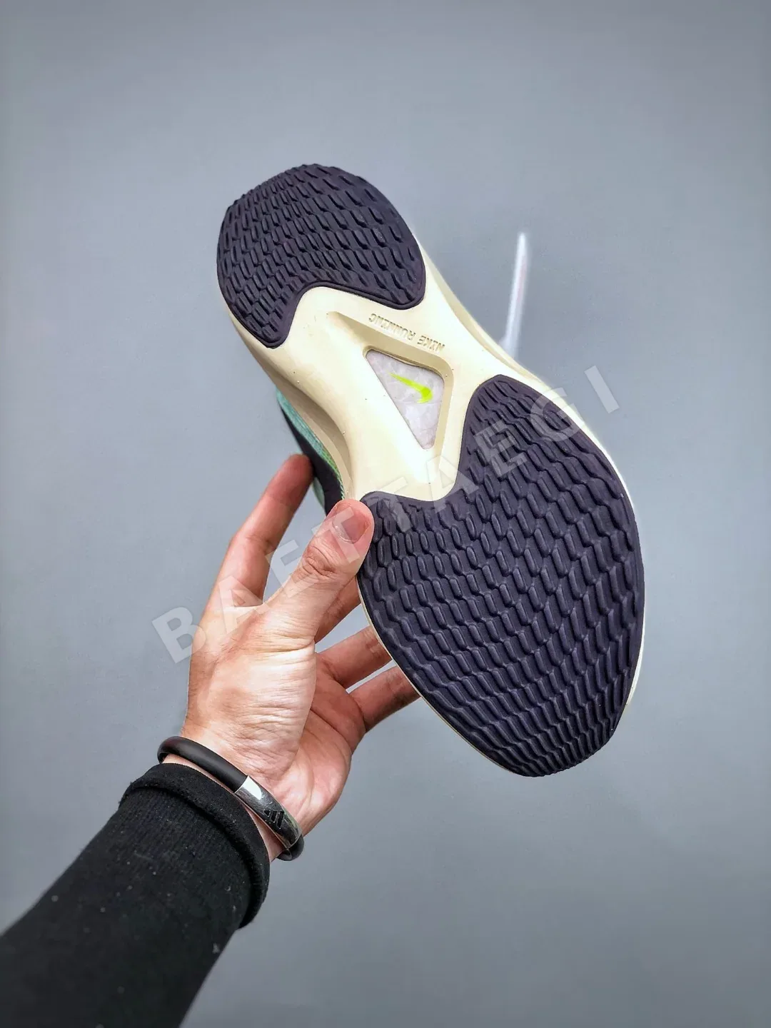 나이키에어줌 줌 플라이 5 로우탑 러닝화 상세 이미지 8