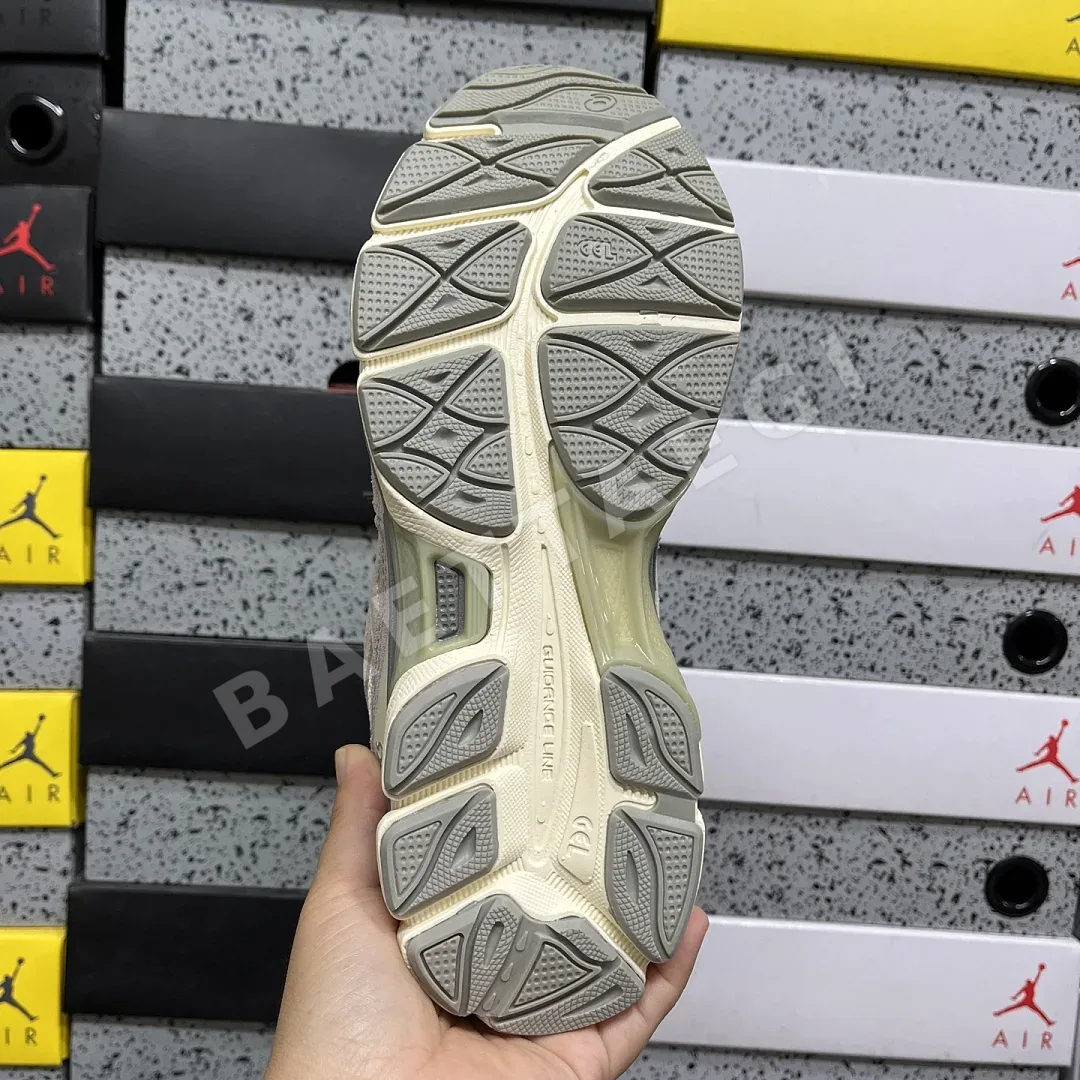 아식스 [RT] 젤 NYC 1201A789-103 200365 Asics Gel-NYC Oyster Grey 상세 이미지 4