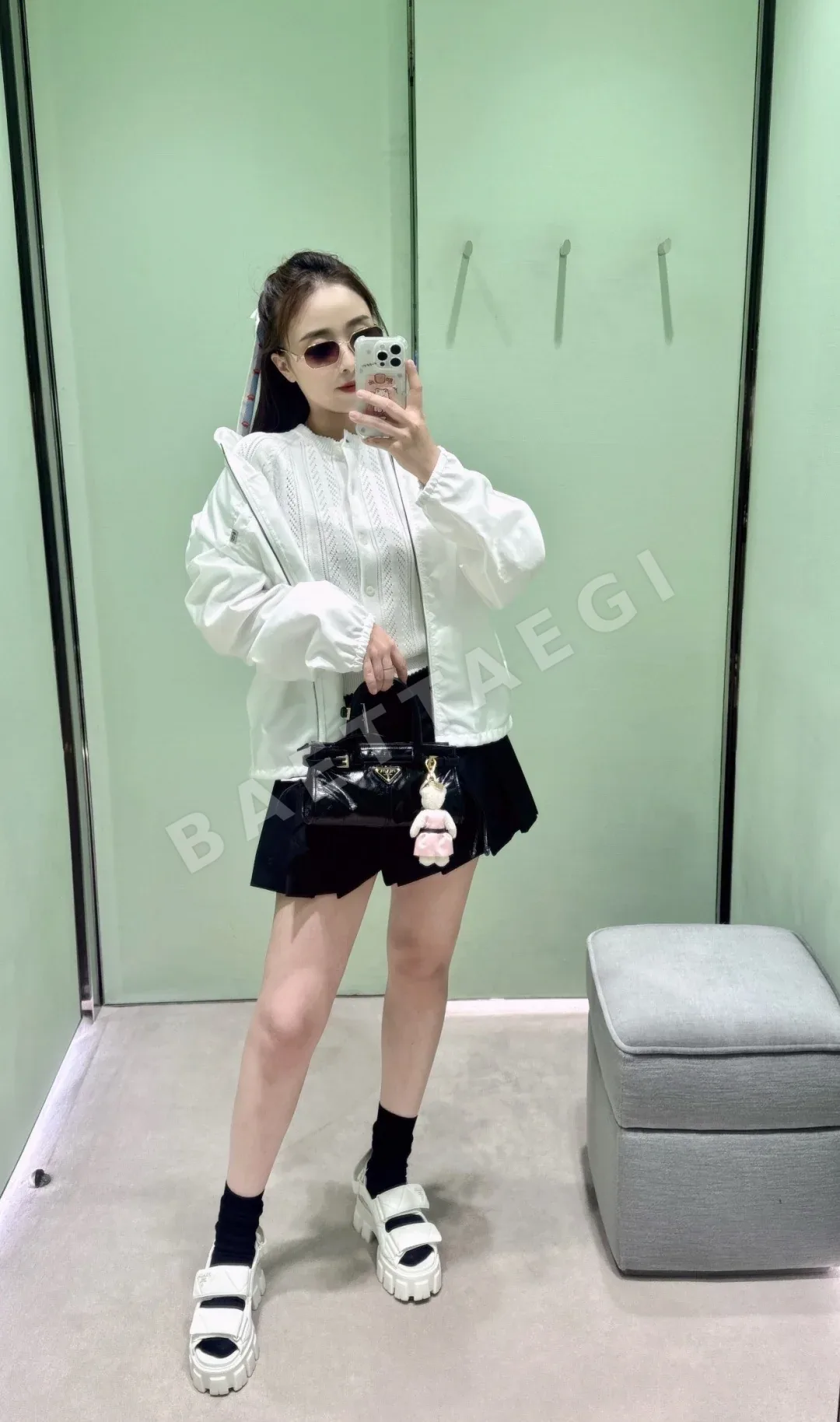 프라다 여성 나일론 후드 자켓 114833