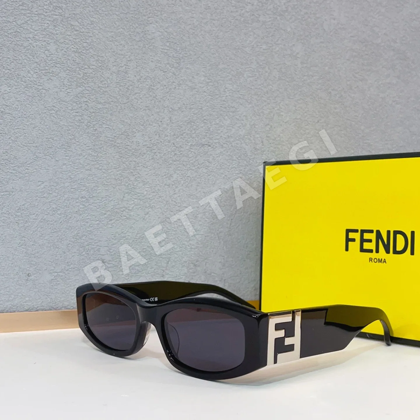 펜디 선글라스 74220 Fendi Sunglasses 상세 이미지 4